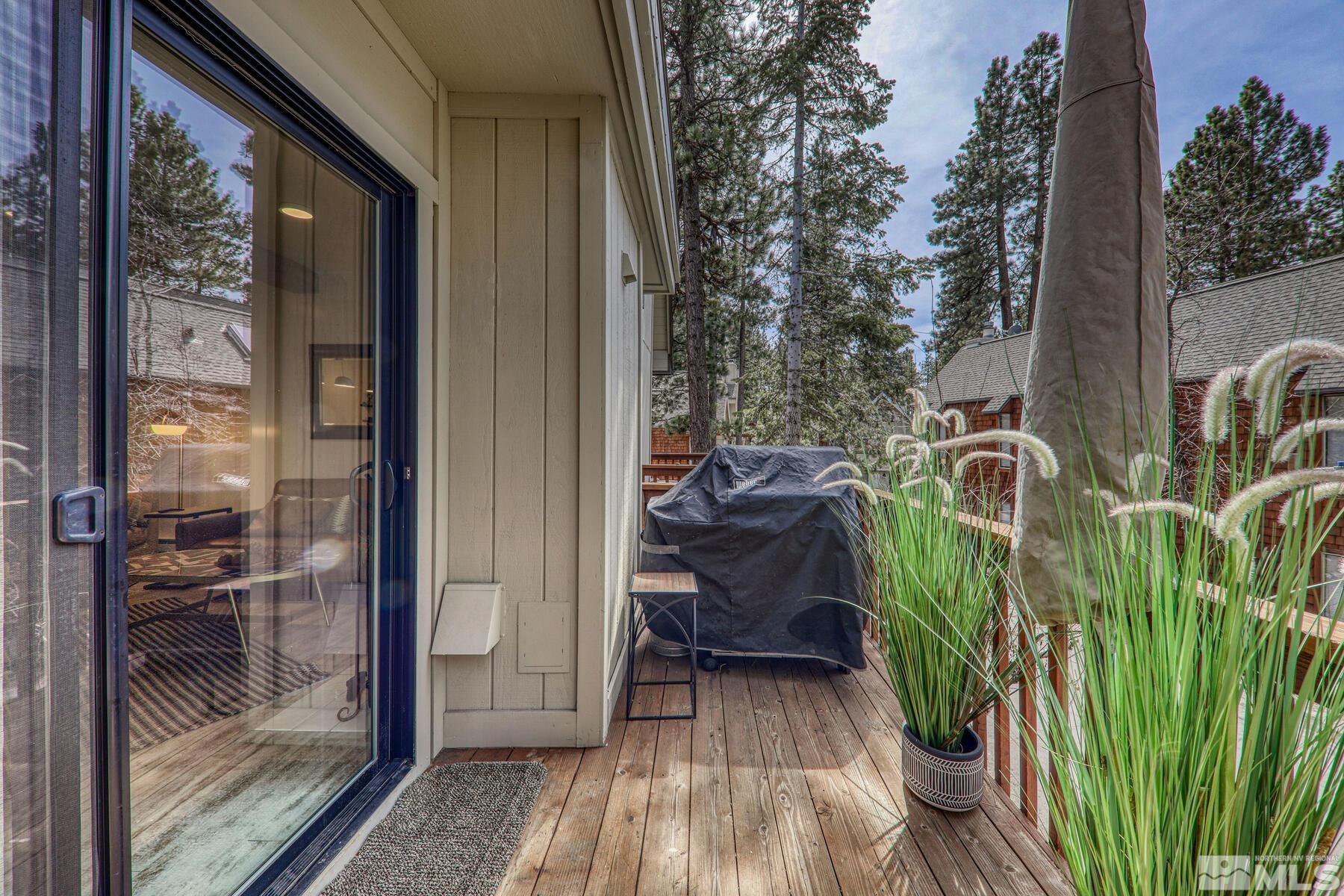 989 Tahoe Boulevard Property Photo 2