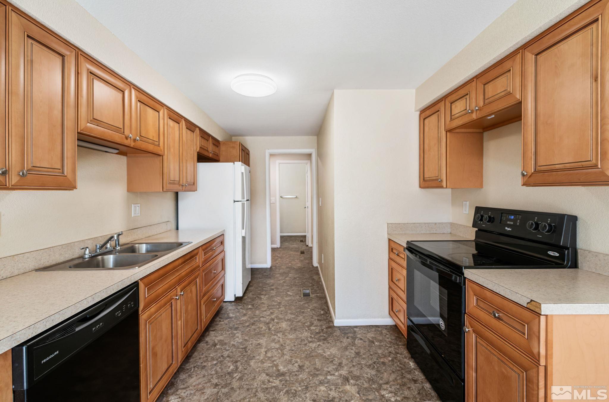 3924 Pheasant Drive Property Photo 21