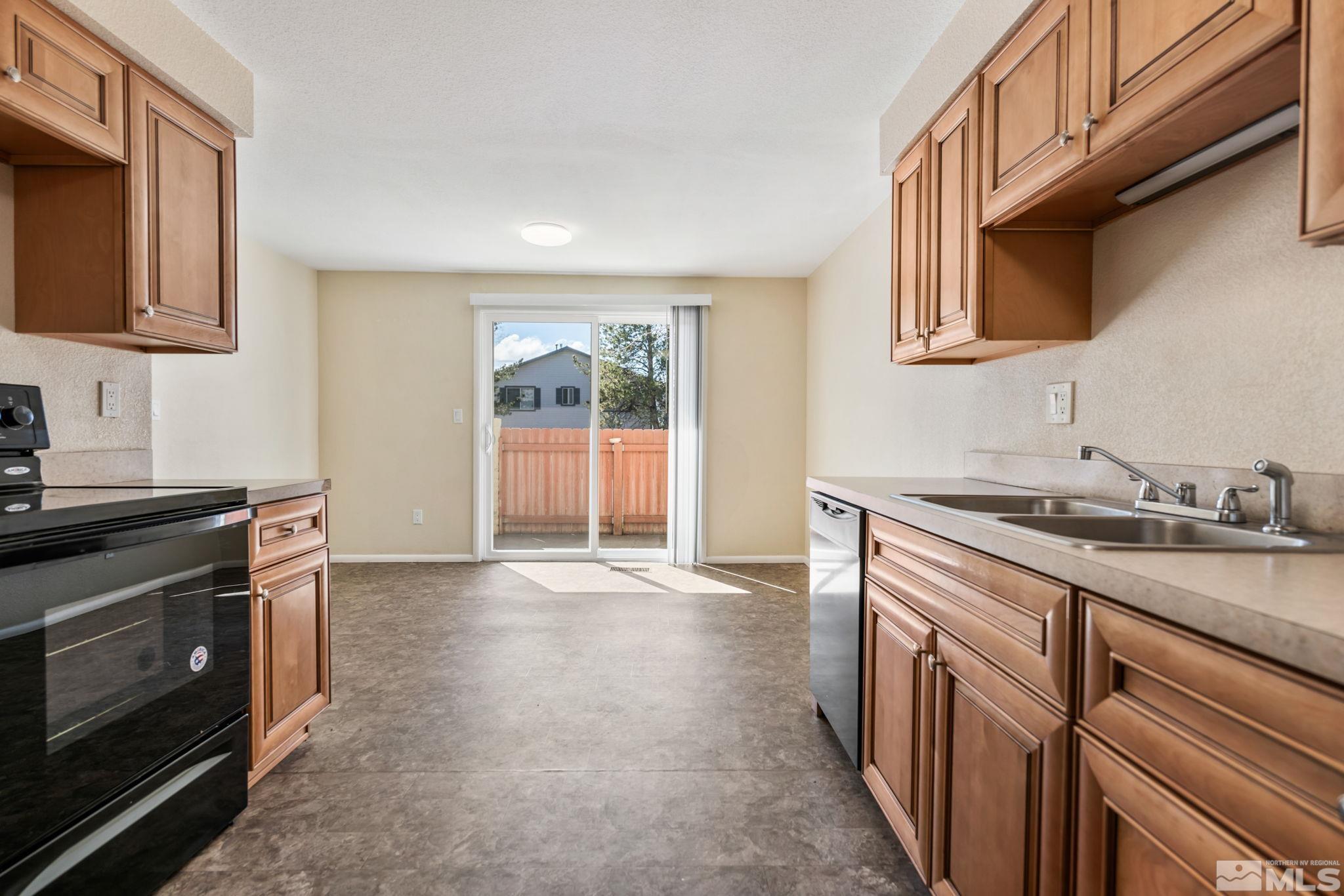 3924 Pheasant Drive Property Photo 24