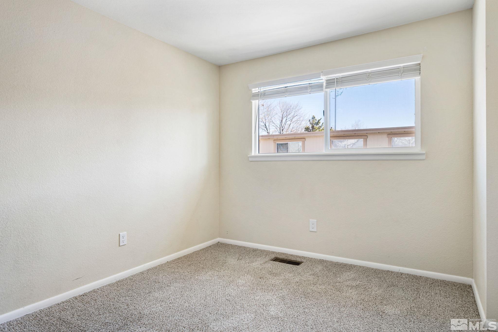 3924 Pheasant Drive Property Photo 32