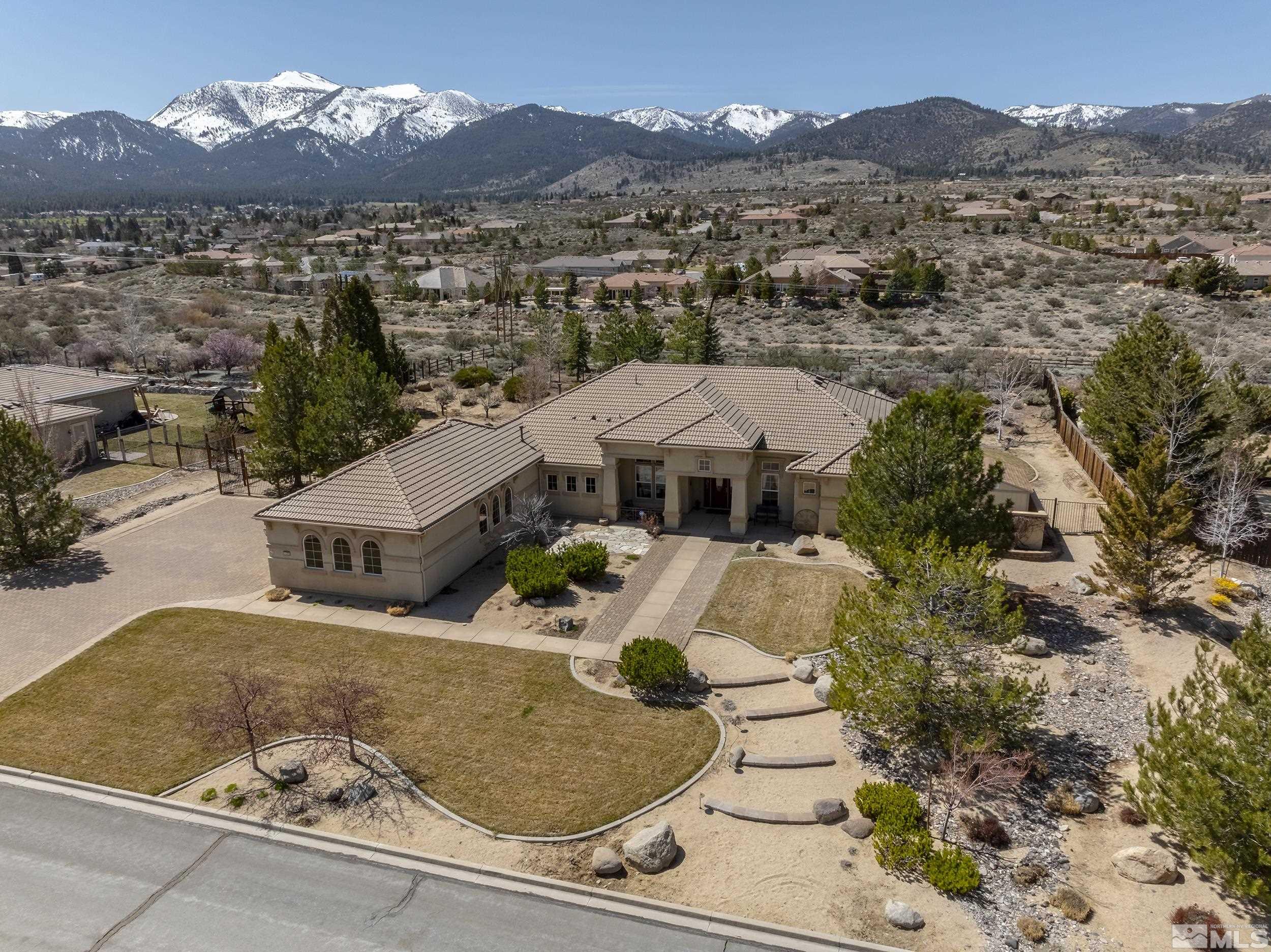 15300 Redmond Loop Property Photo