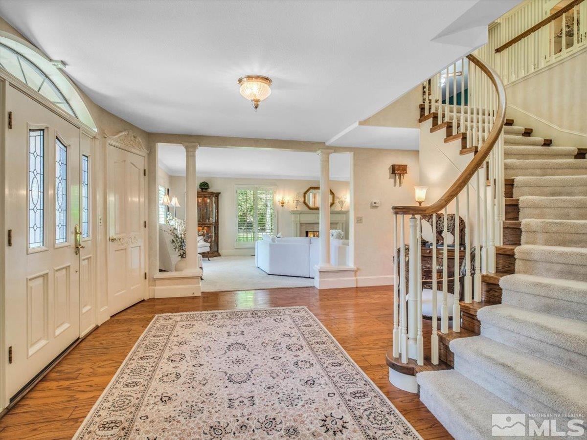 2424 Manhattan Property Photo 16