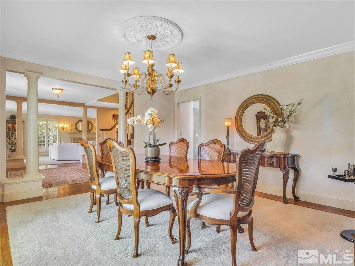 2424 Manhattan Property Photo 20