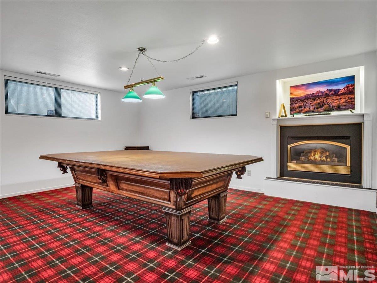 2424 Manhattan Property Photo 39