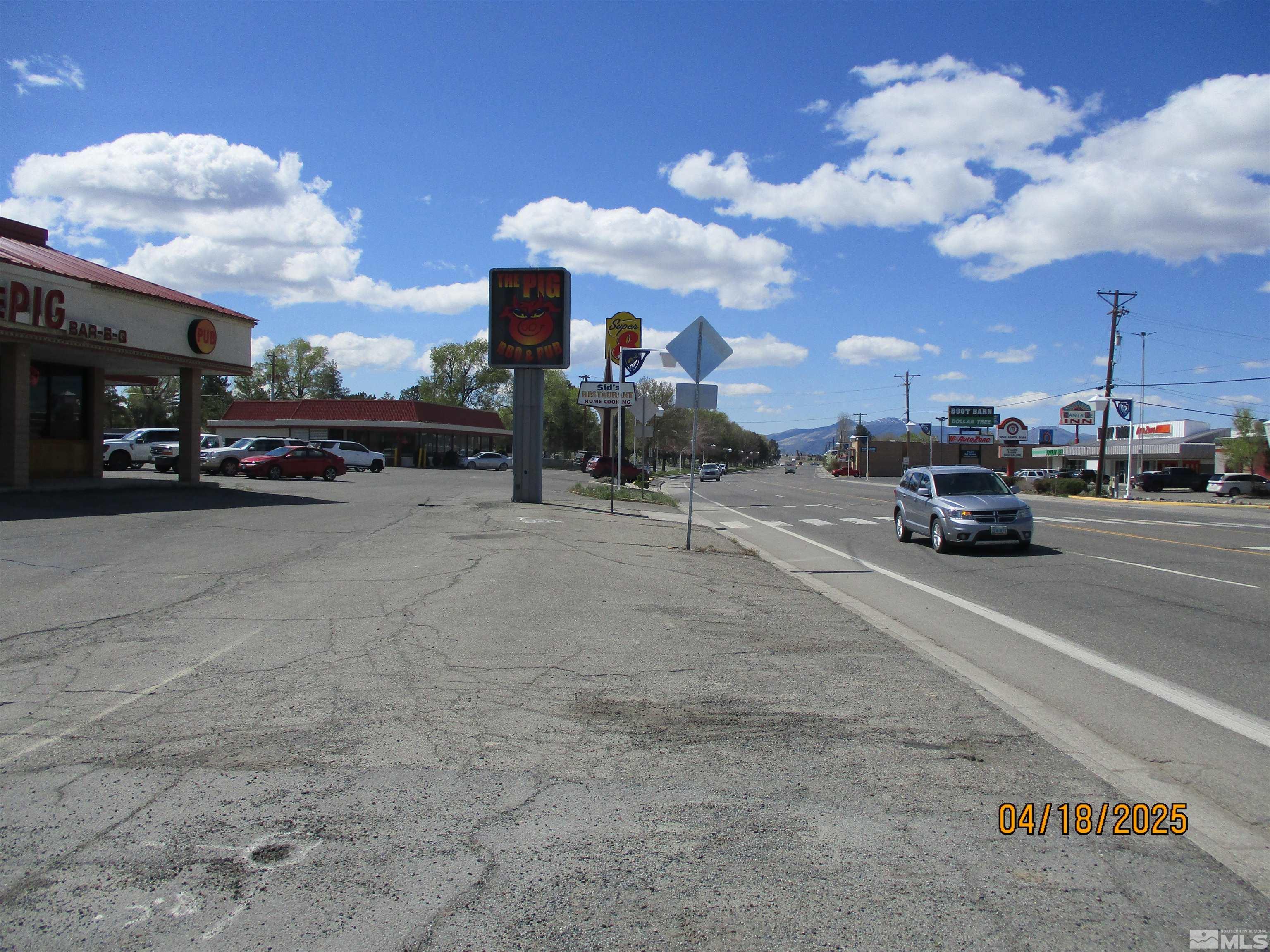 1139 W Winnemucca Blvd Property Photo 4