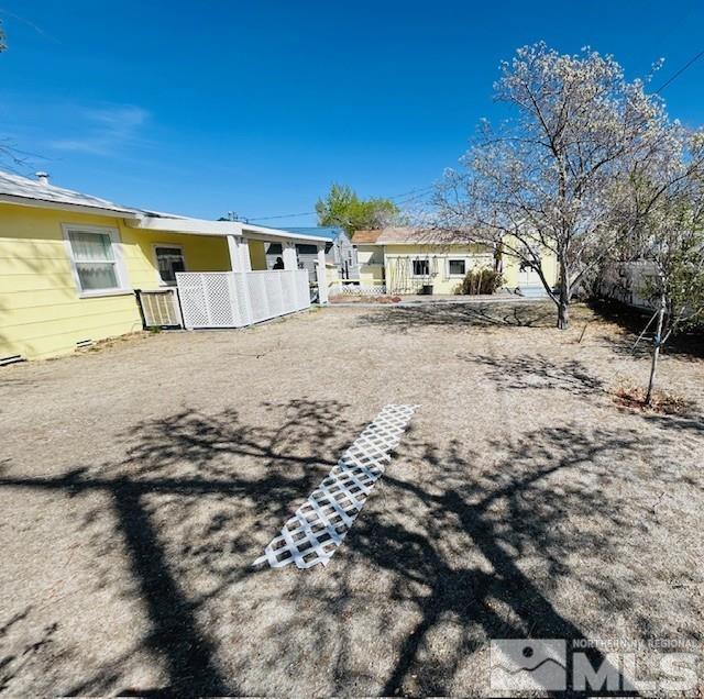 524 E Ave Property Photo 14