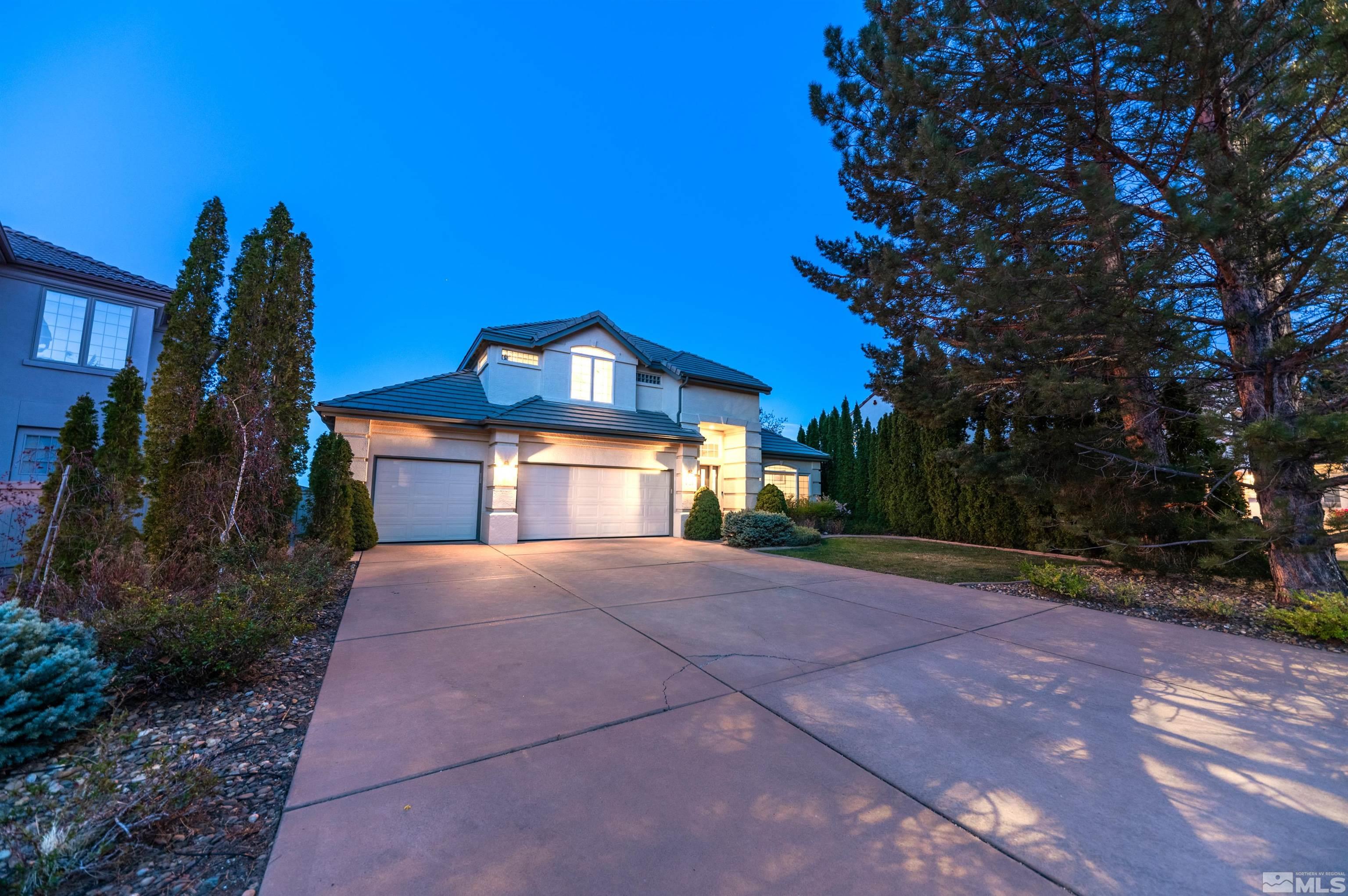 4700 Aberfeldy Road Property Photo 2