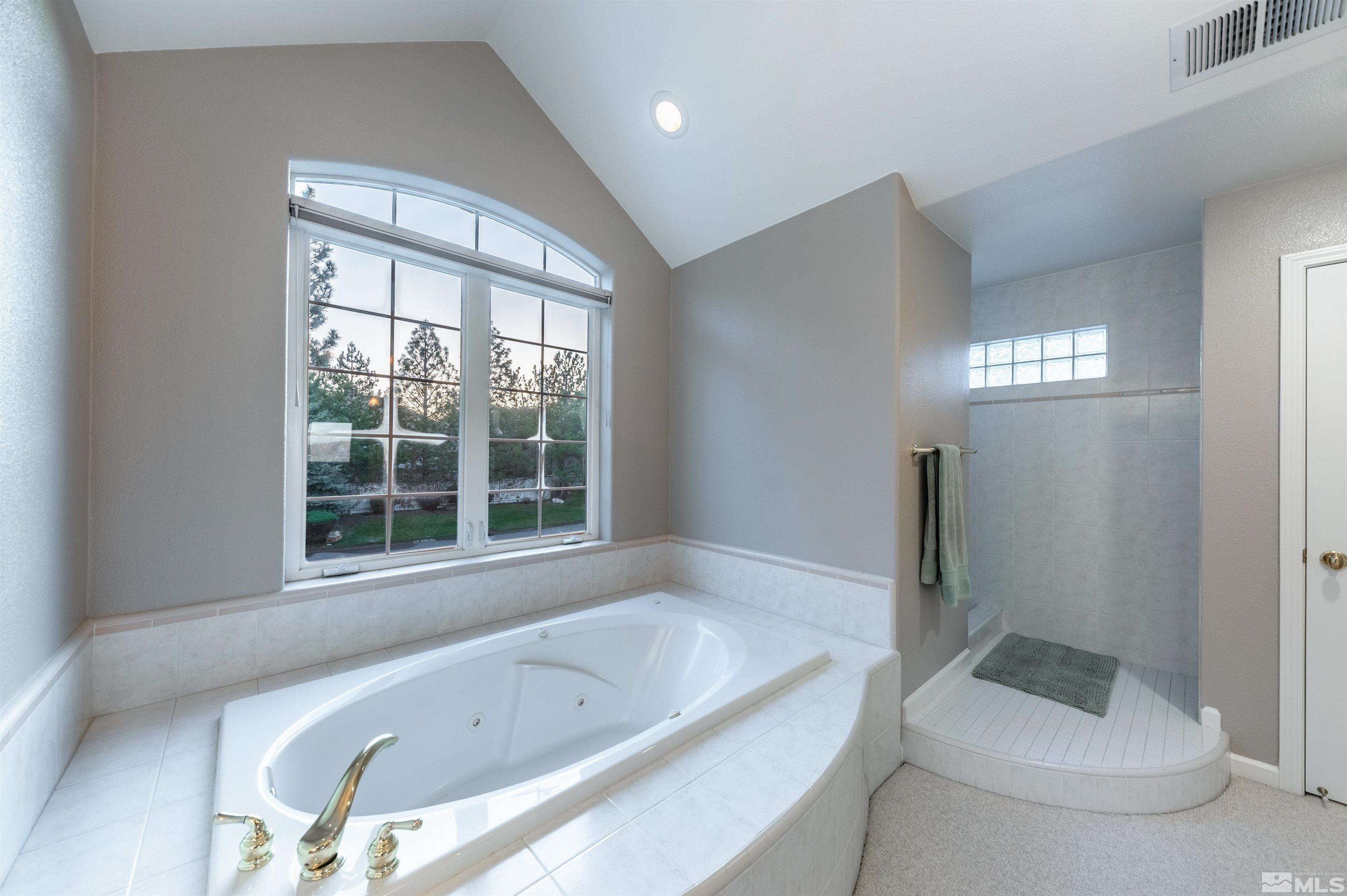 4700 Aberfeldy Road Property Photo 29