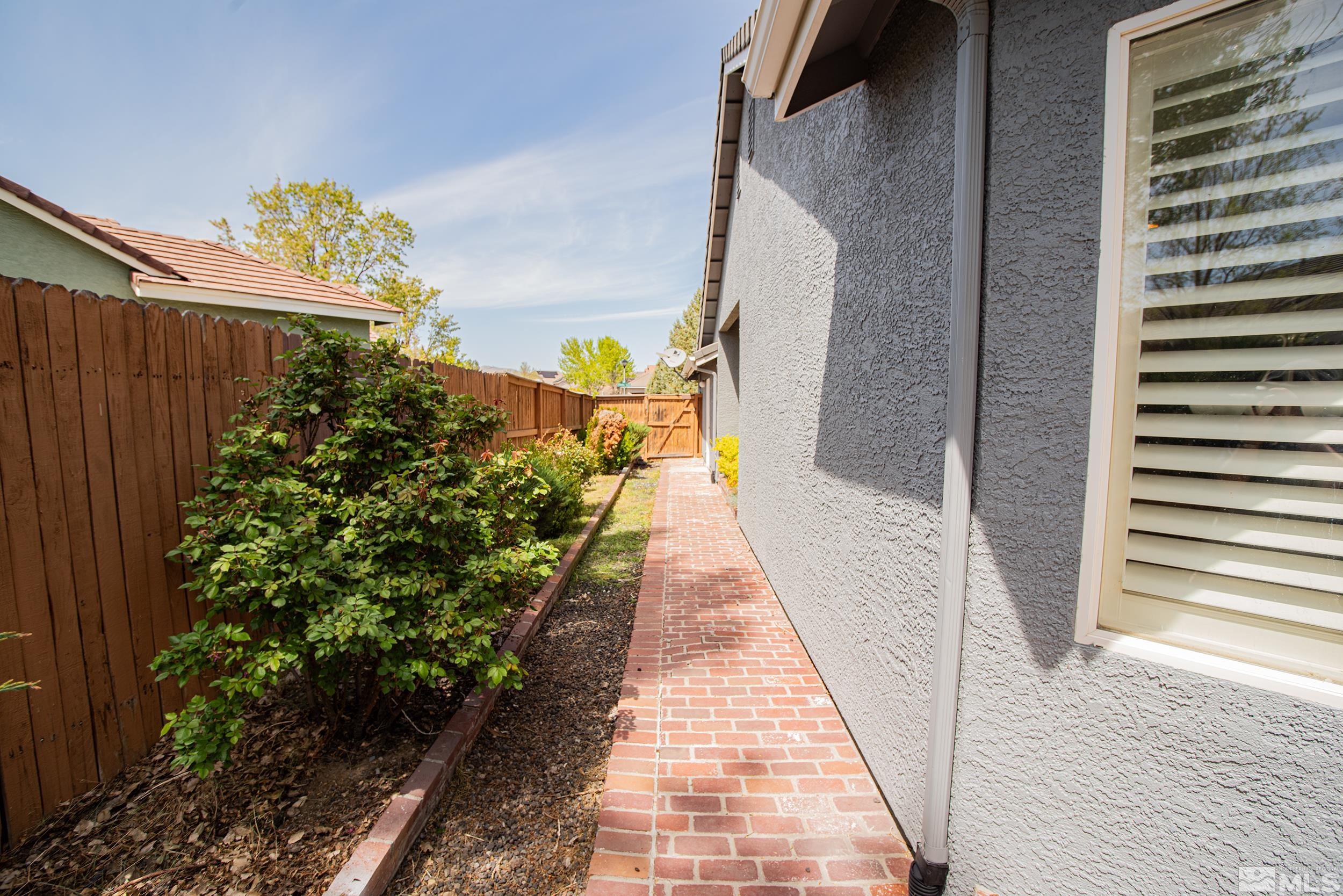 10660 Sterling Ridge Way Property Photo 29