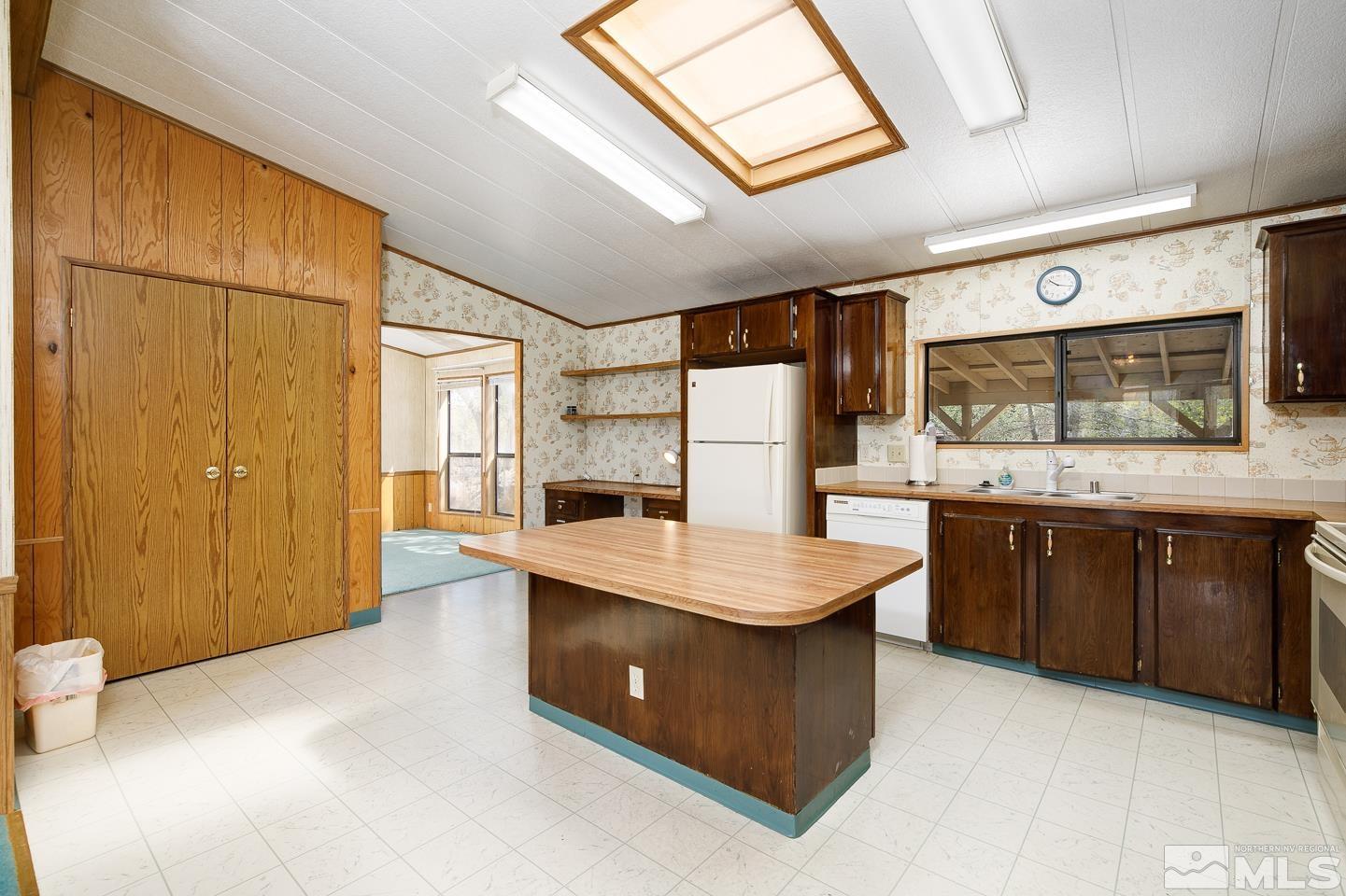 1405 River View Drive Property Photo 9