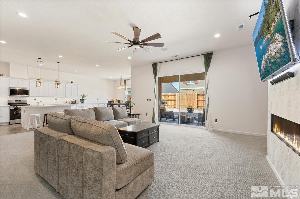 2444 Butte Creek Drive Property Photo 1