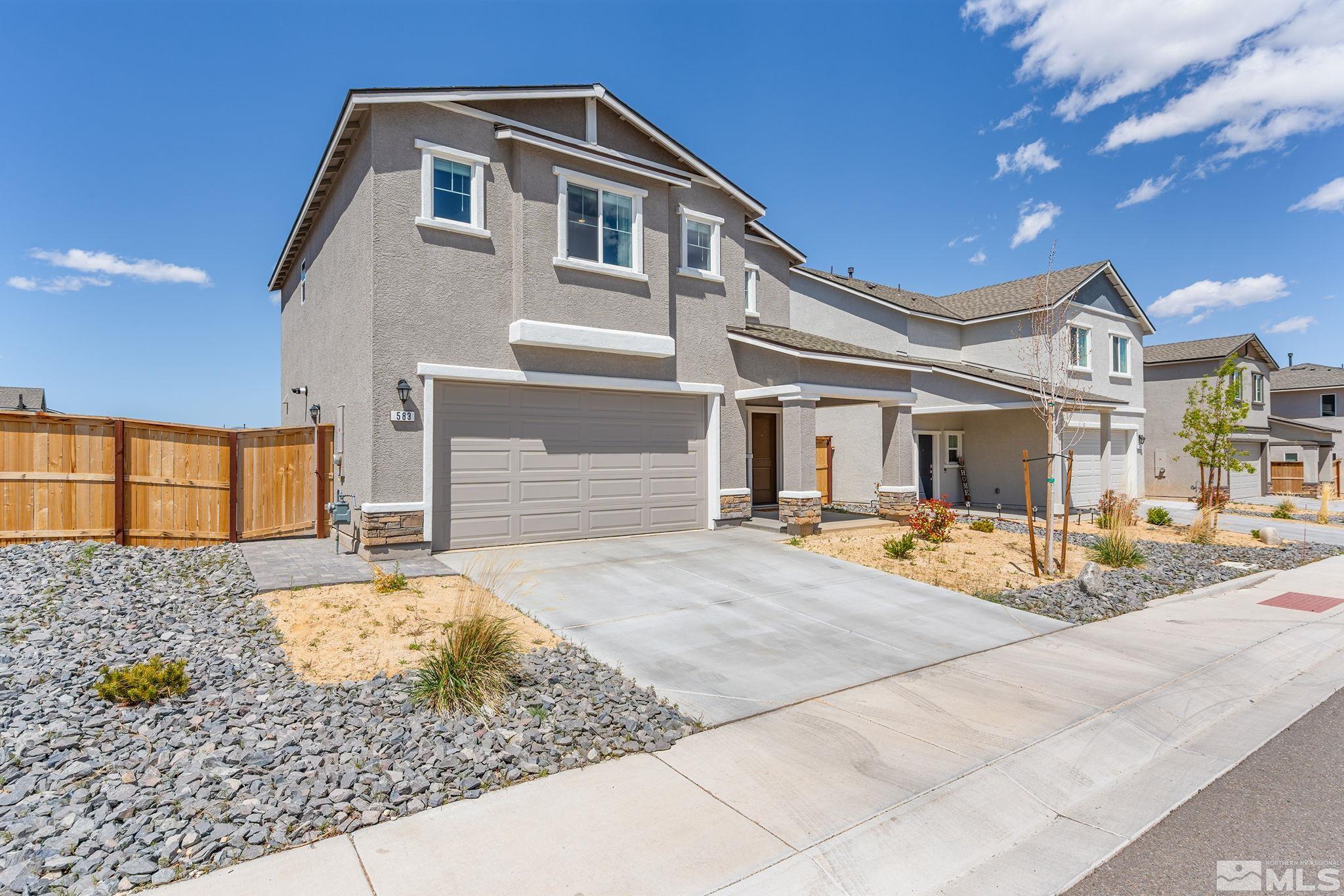 583 Iris Rainbow Dr Property Photo