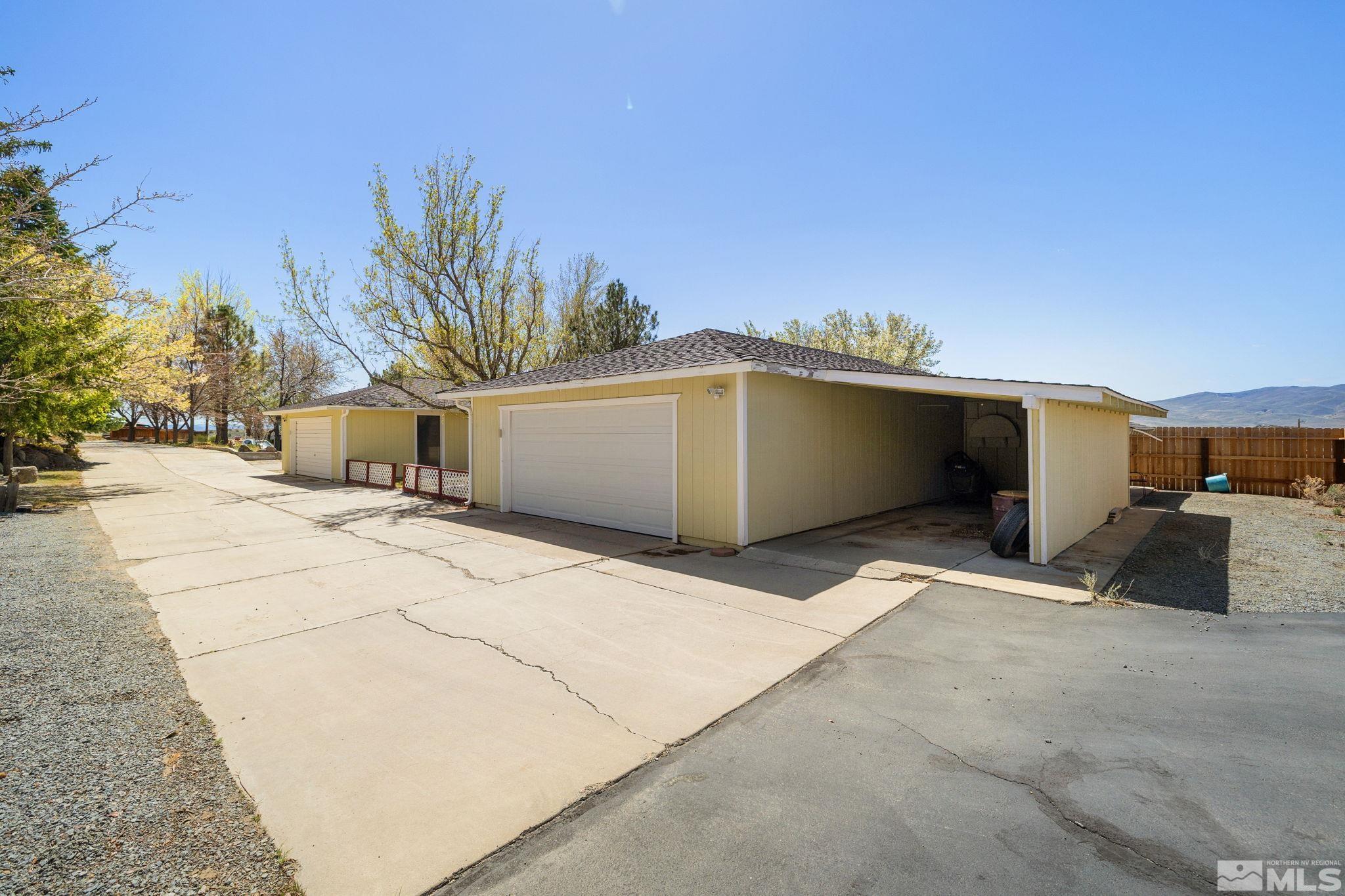 9499 Wigwam Way Property Photo 7