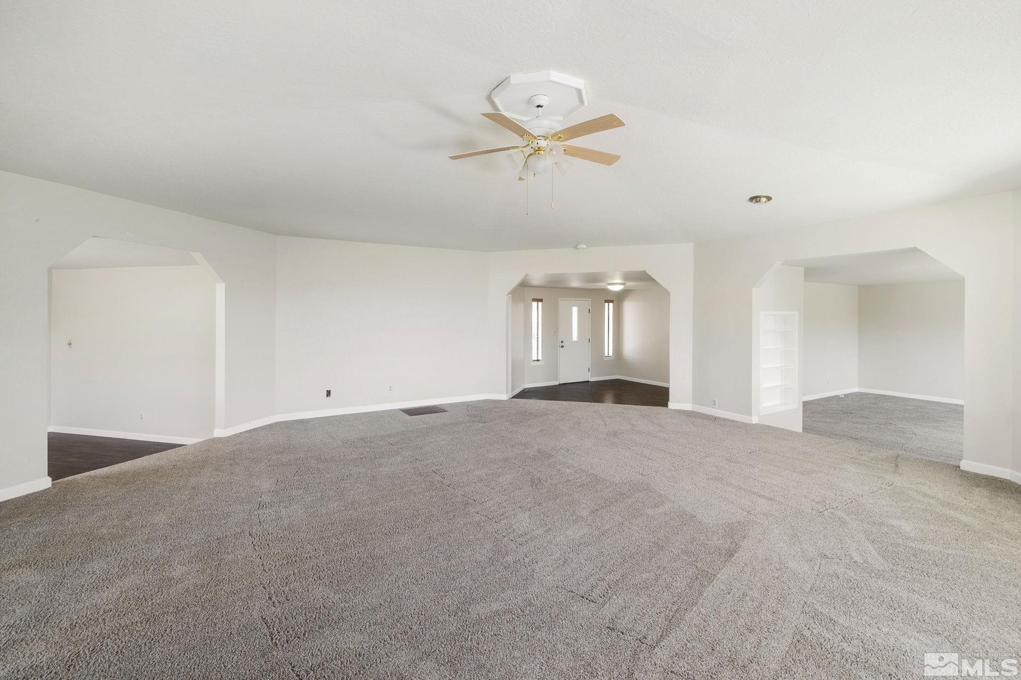 9499 Wigwam Way Property Photo 10