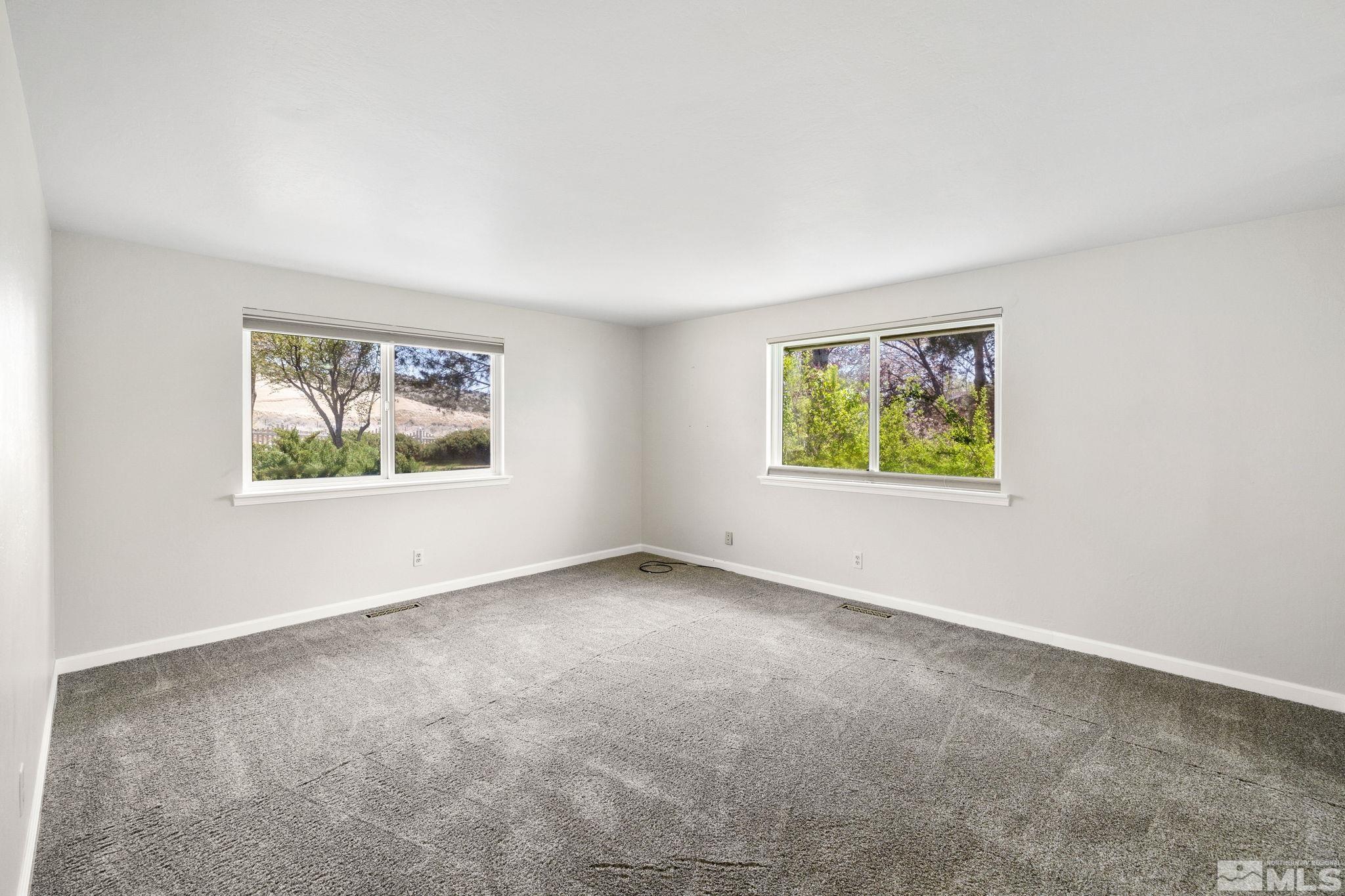 9499 Wigwam Way Property Photo 18