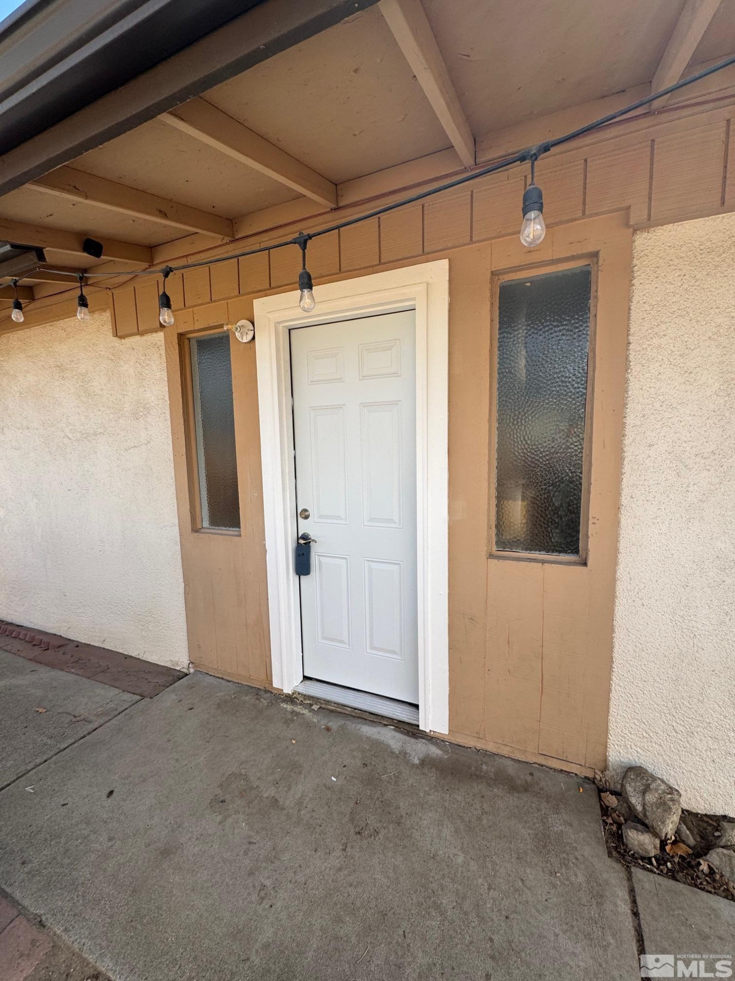 215 N Roop Street Property Photo 16