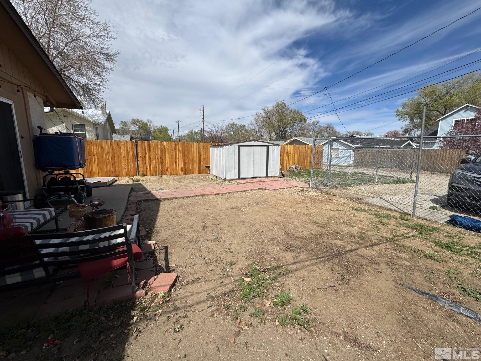 215 N Roop Street Property Photo 19