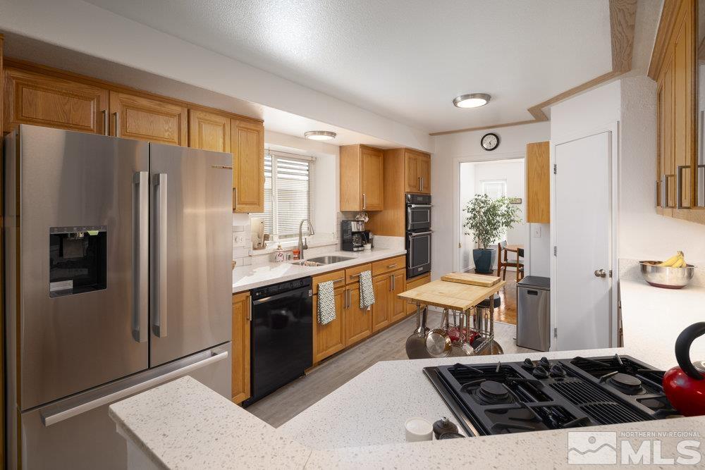 6238 Golden Meadow Road Property Photo 6