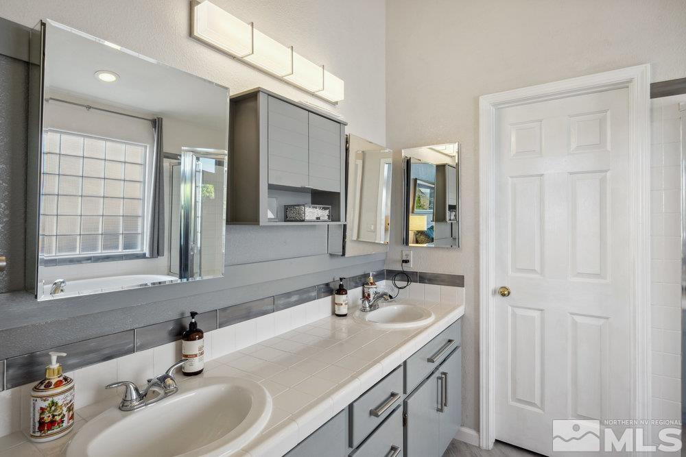 6238 Golden Meadow Road Property Photo 10