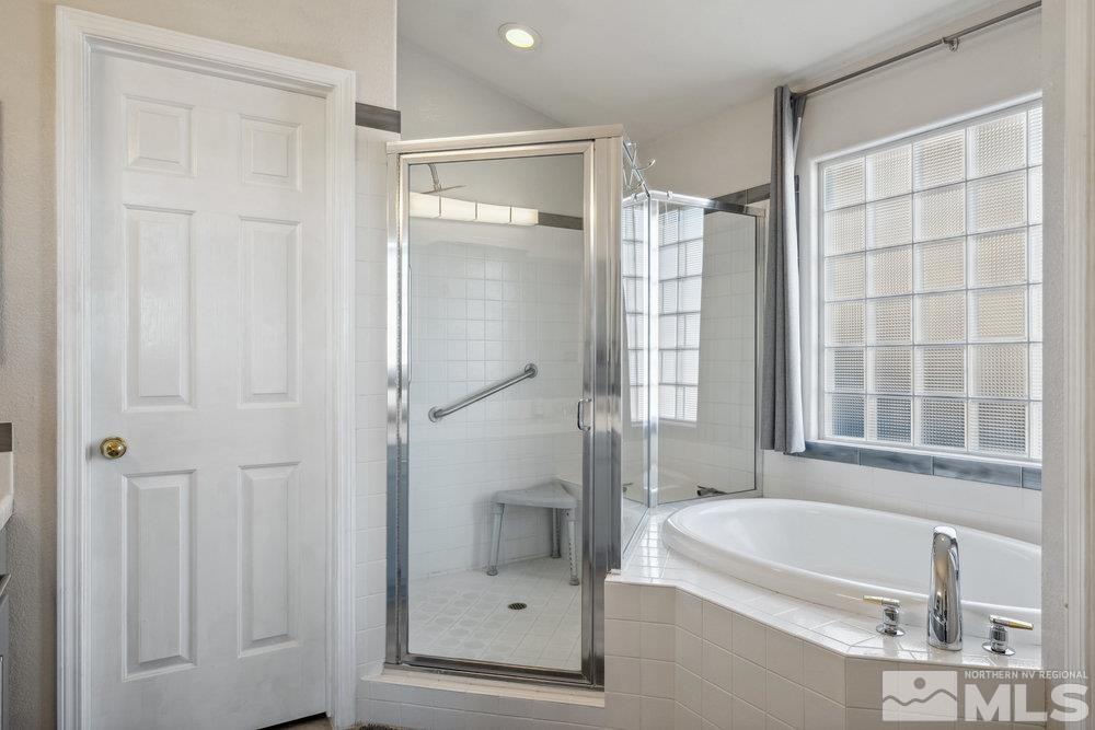 6238 Golden Meadow Road Property Photo 11