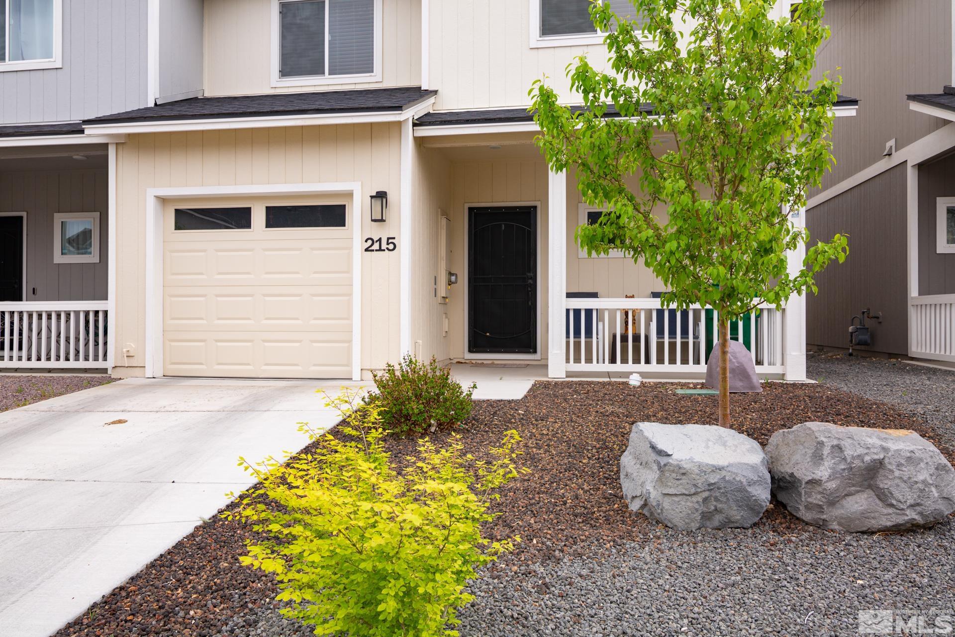 215 Goss Place Property Photo