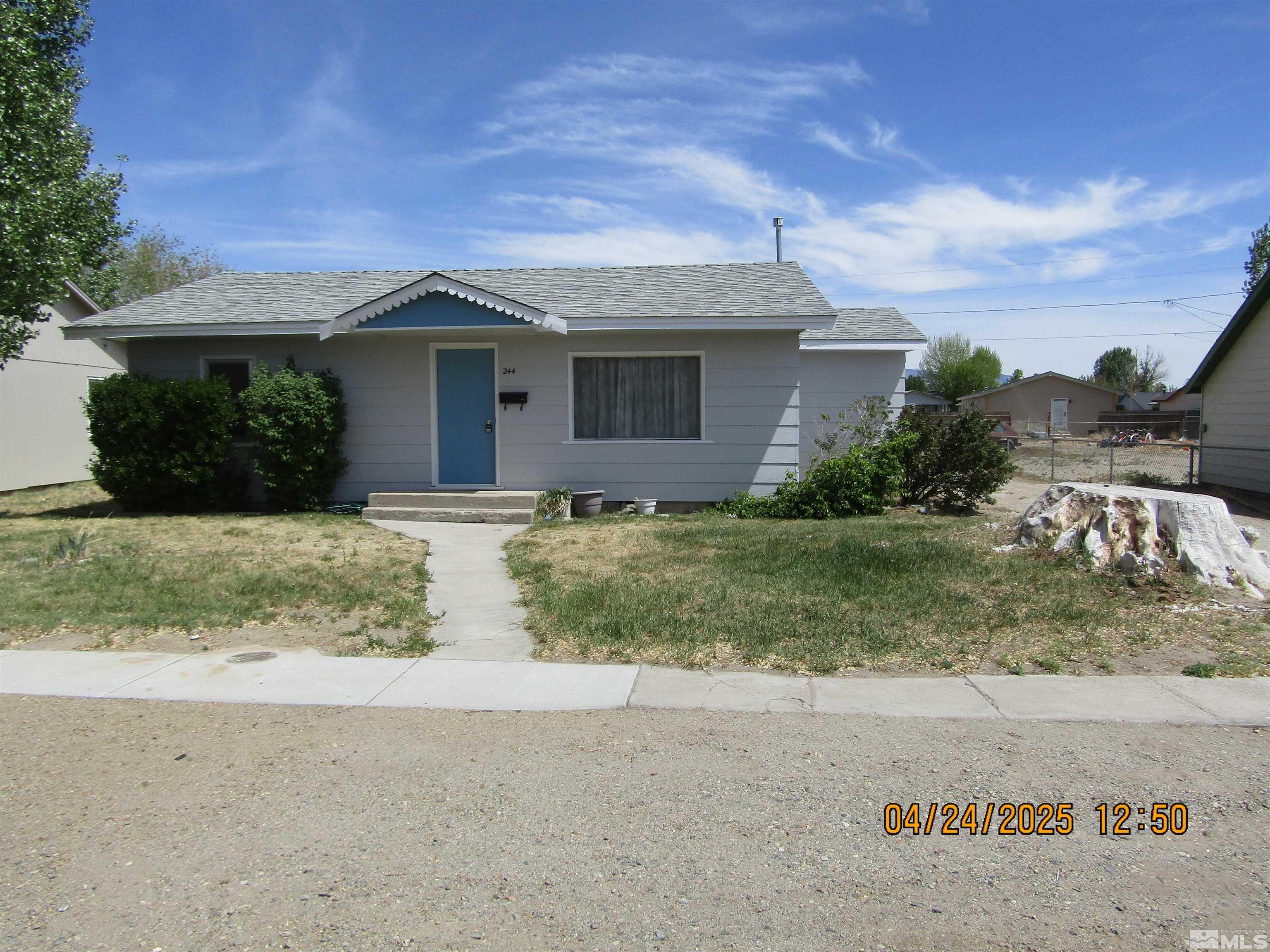 244 Valley Dr Property Photo