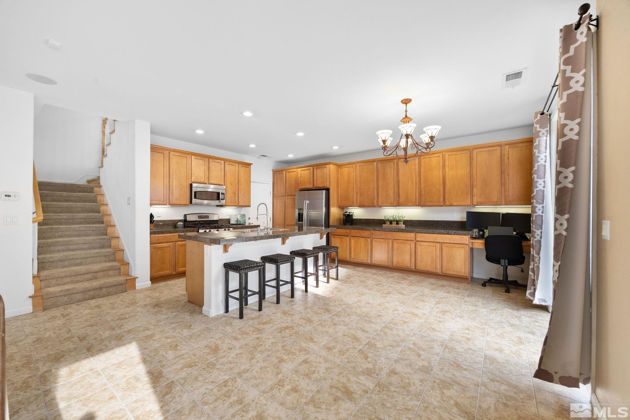 7150 Provence Circle Property Photo 5