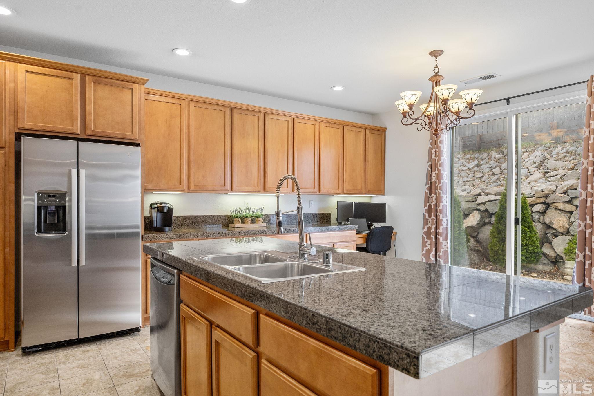 7150 Provence Circle Property Photo 8