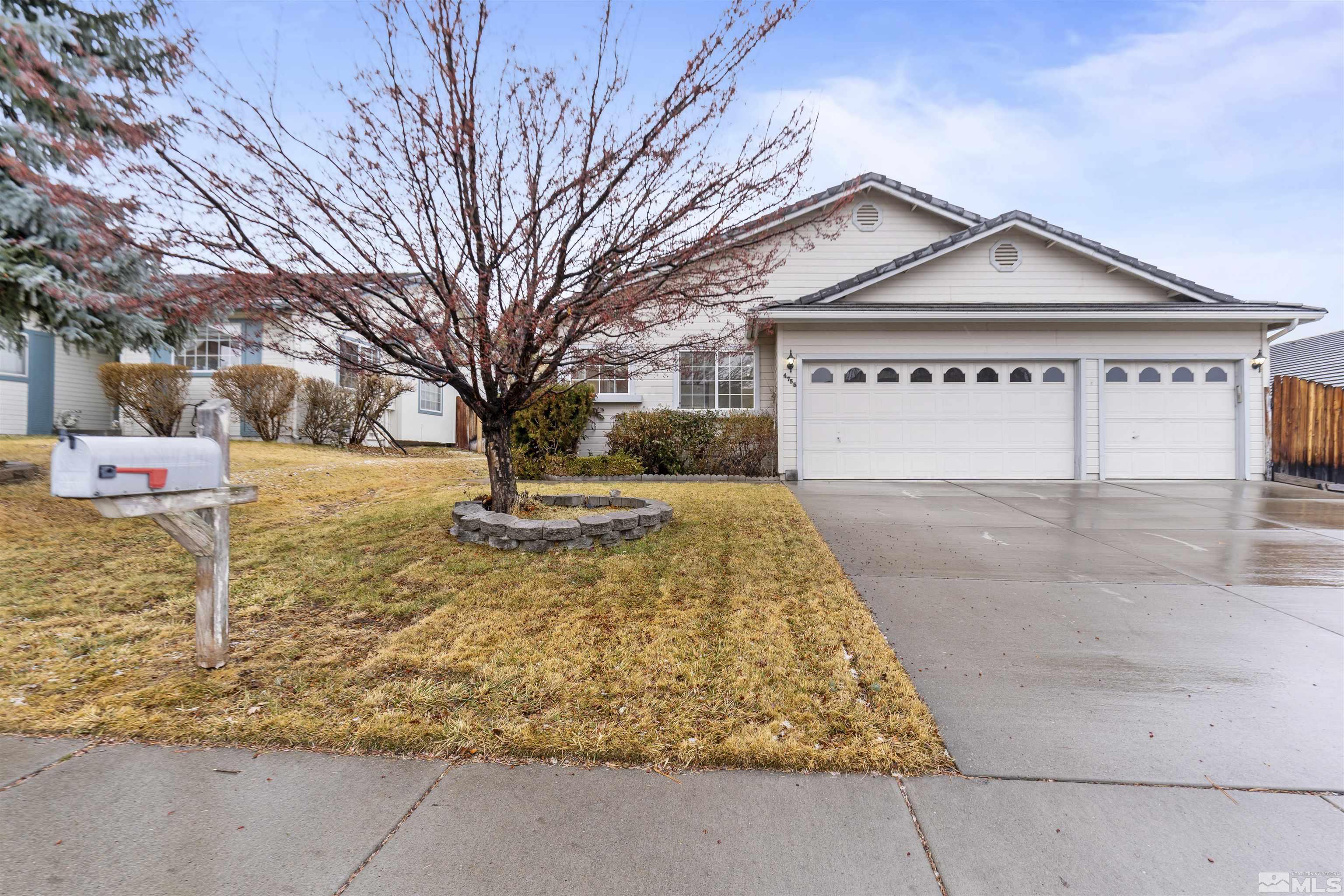 4755 Vista Mountain Property Photo