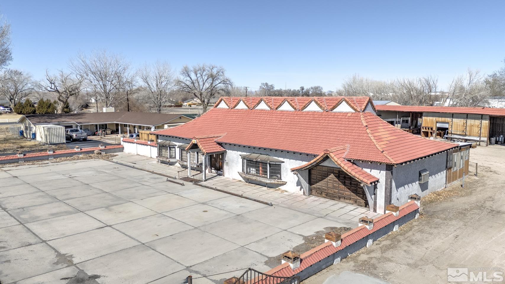 2150 Mount View Dr Property Photo