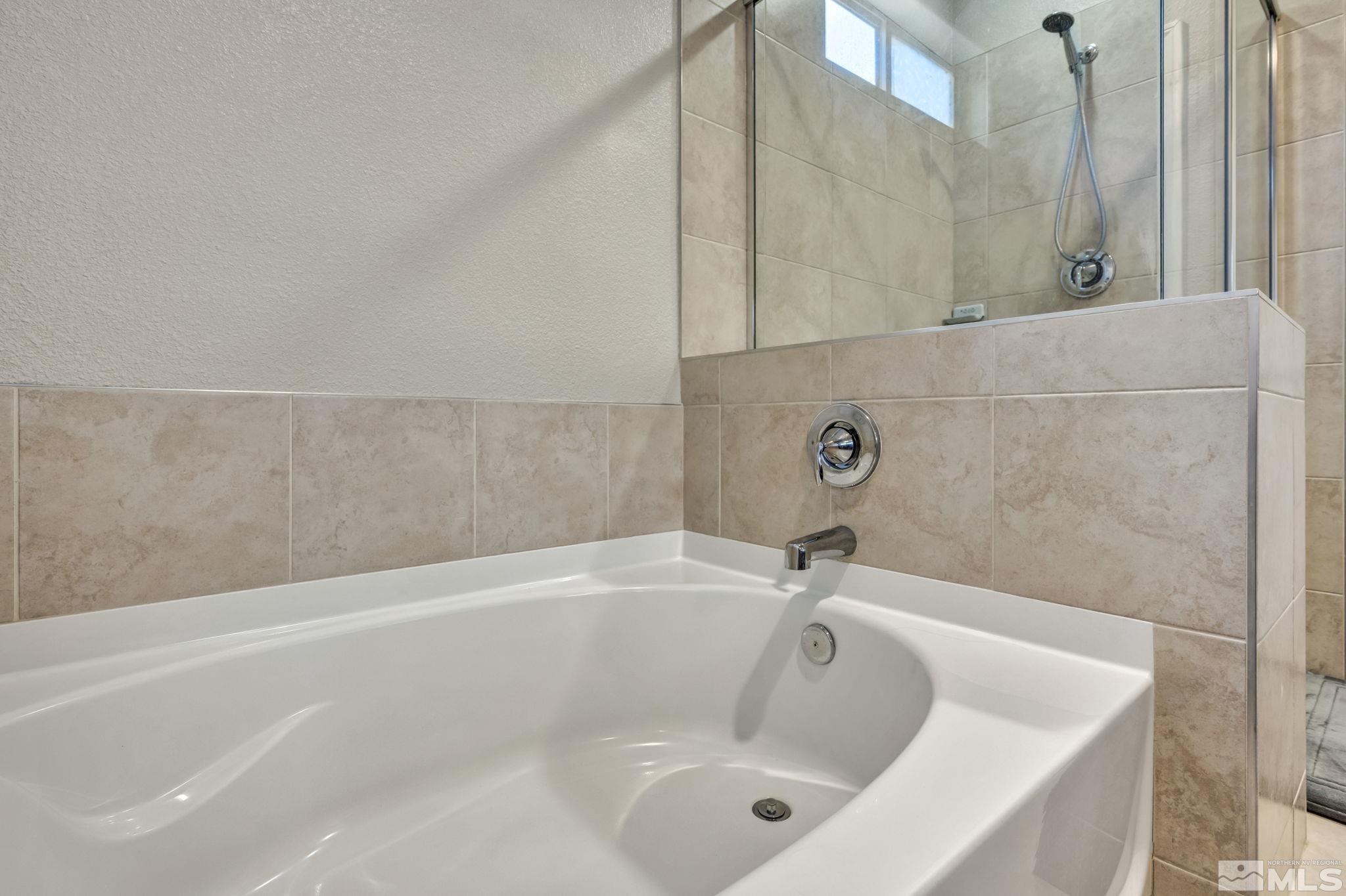 4950 Monrovia Dr Property Photo 10
