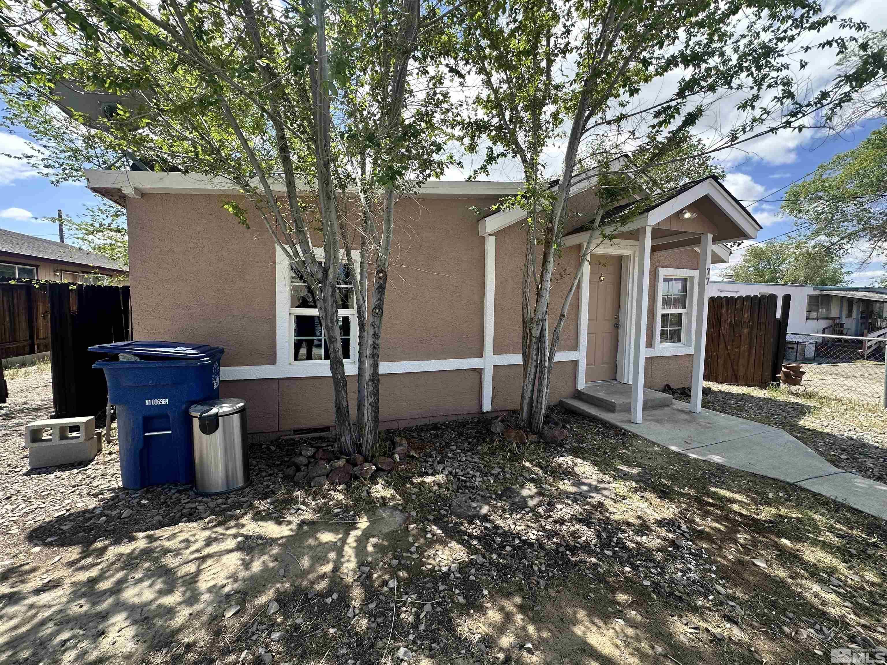 77 W Front St Property Photo