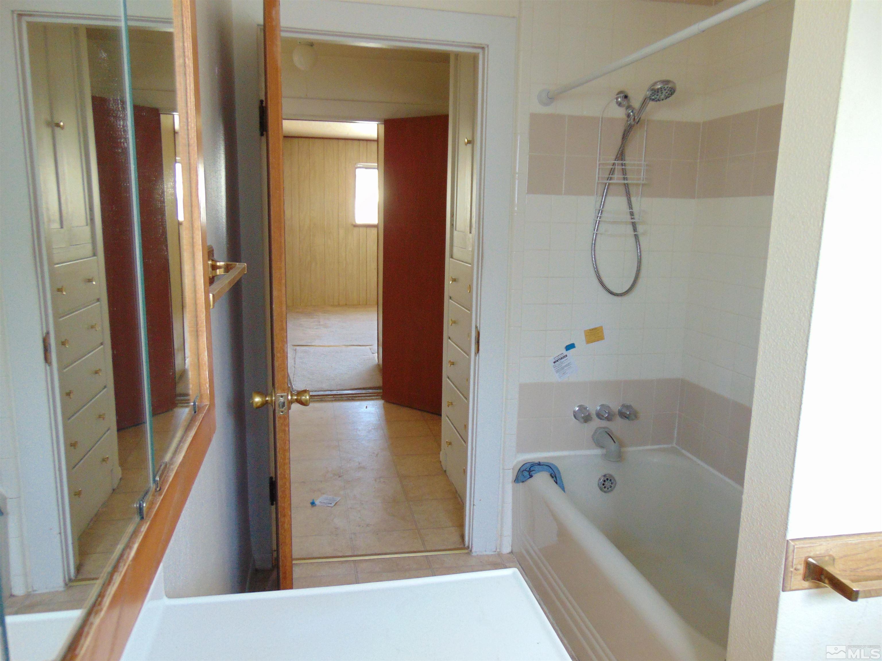 588 Humboldt St Property Photo 11