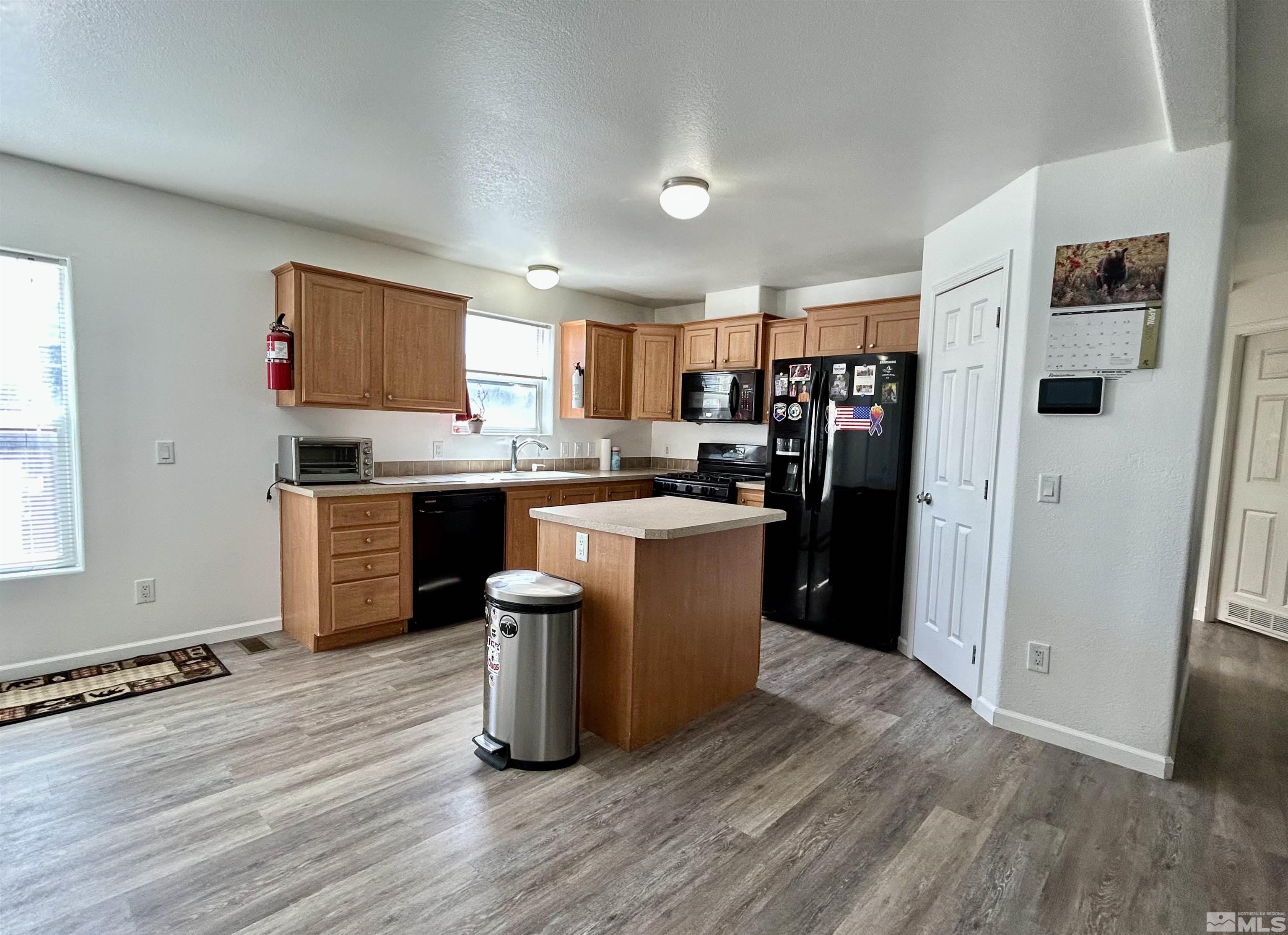 3365 Moon Ln Property Photo 5