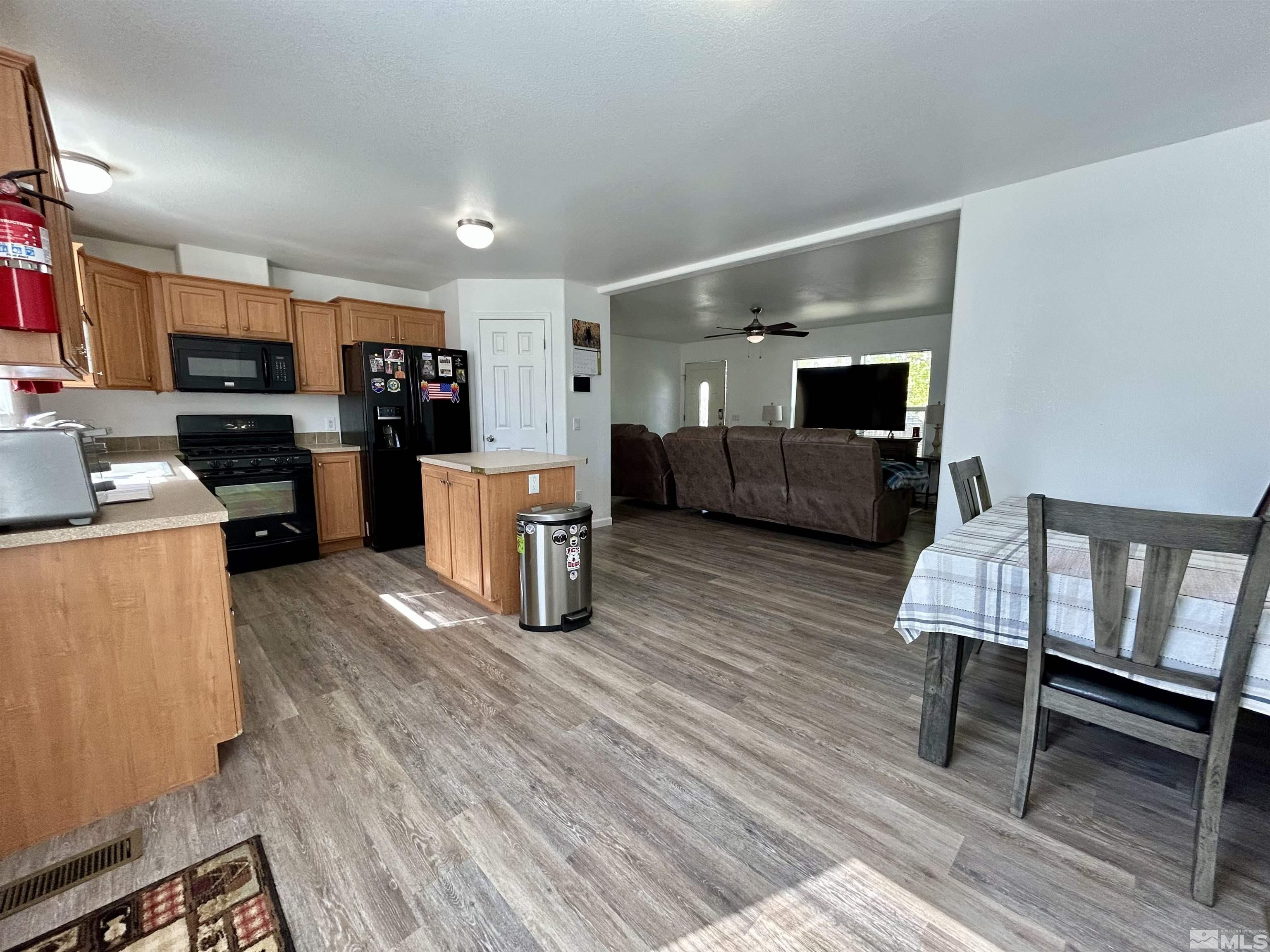 3365 Moon Ln Property Photo 6