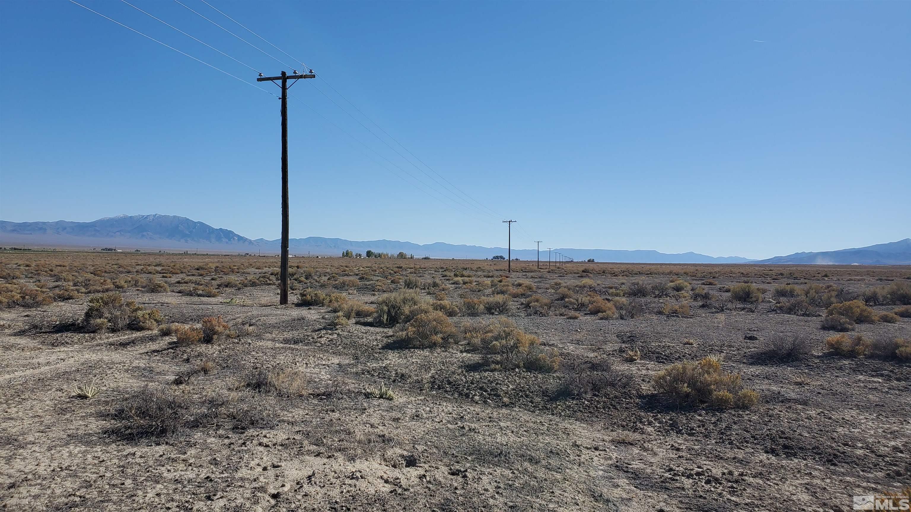 01208002 Hwy 400 Property Photo