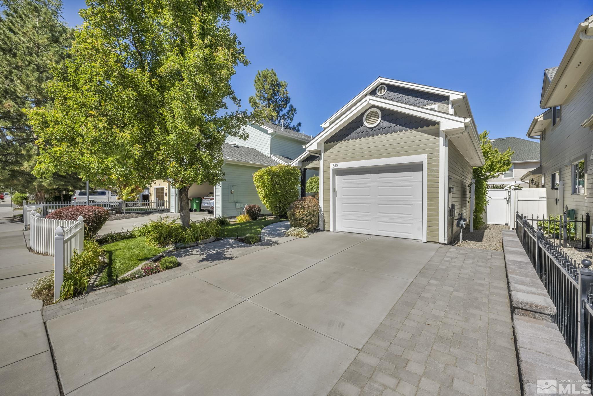 512 E Spear Property Photo 6