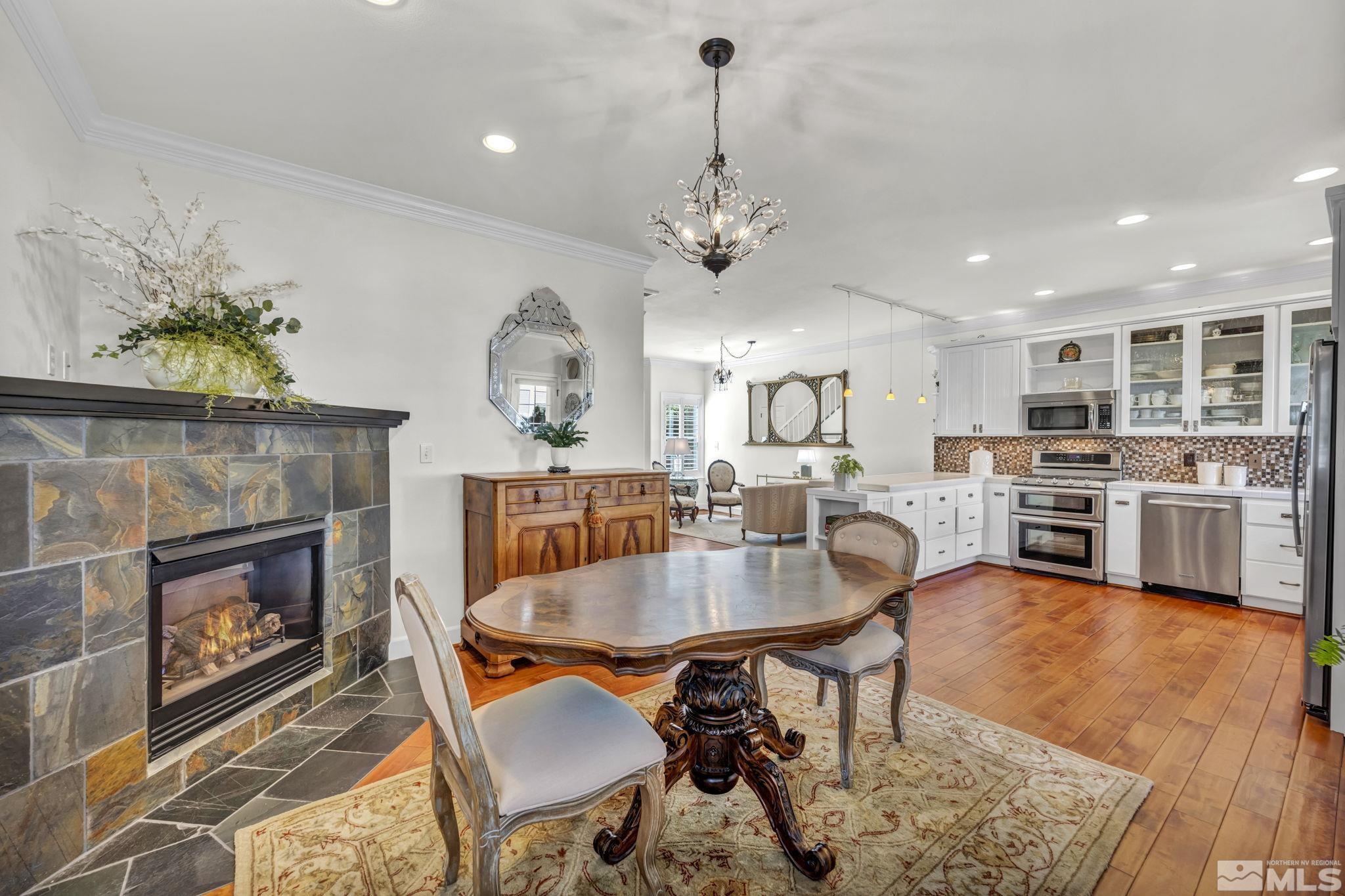 512 E Spear Property Photo 16