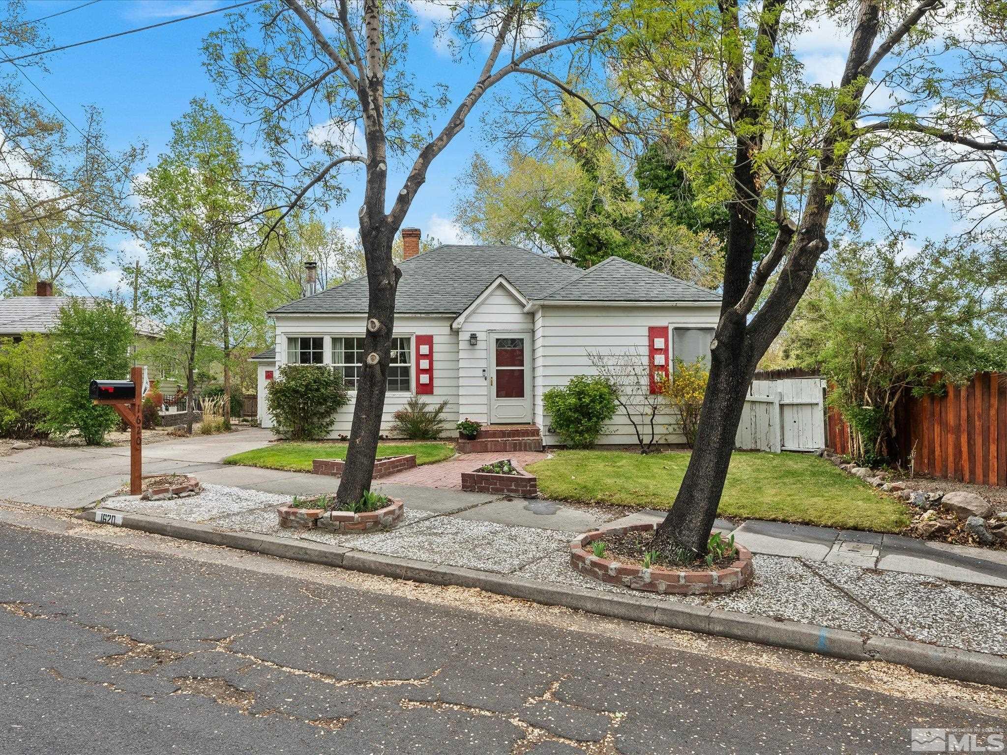1620 The Strand Property Photo