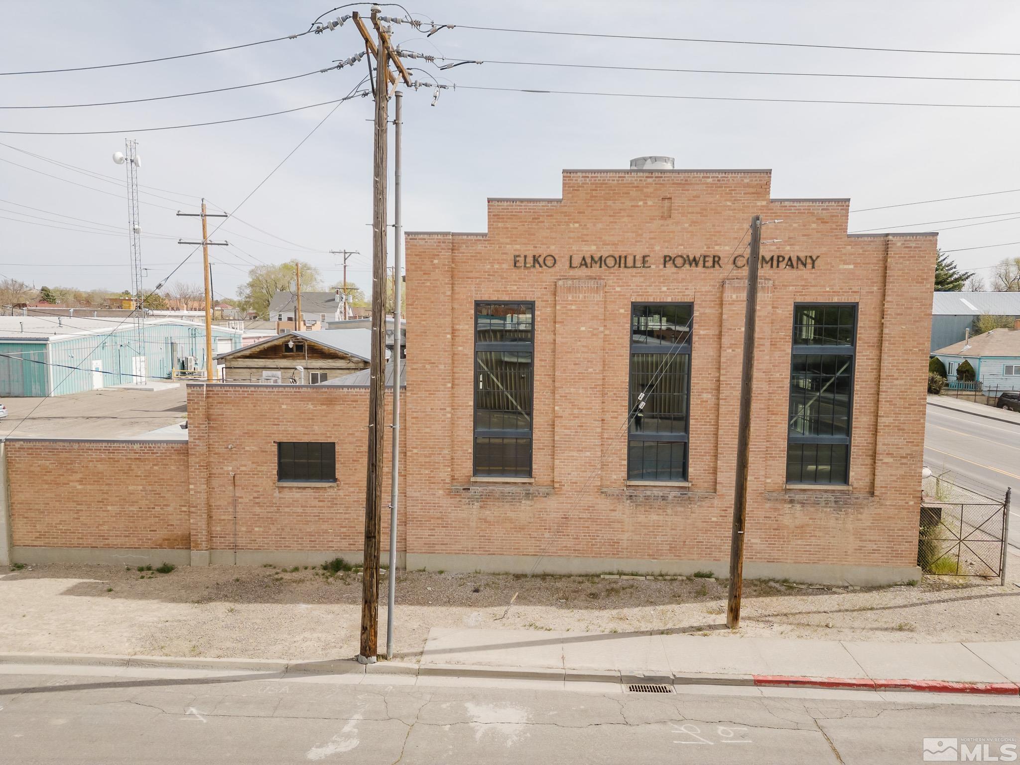 240 7th Street Property Photo 1