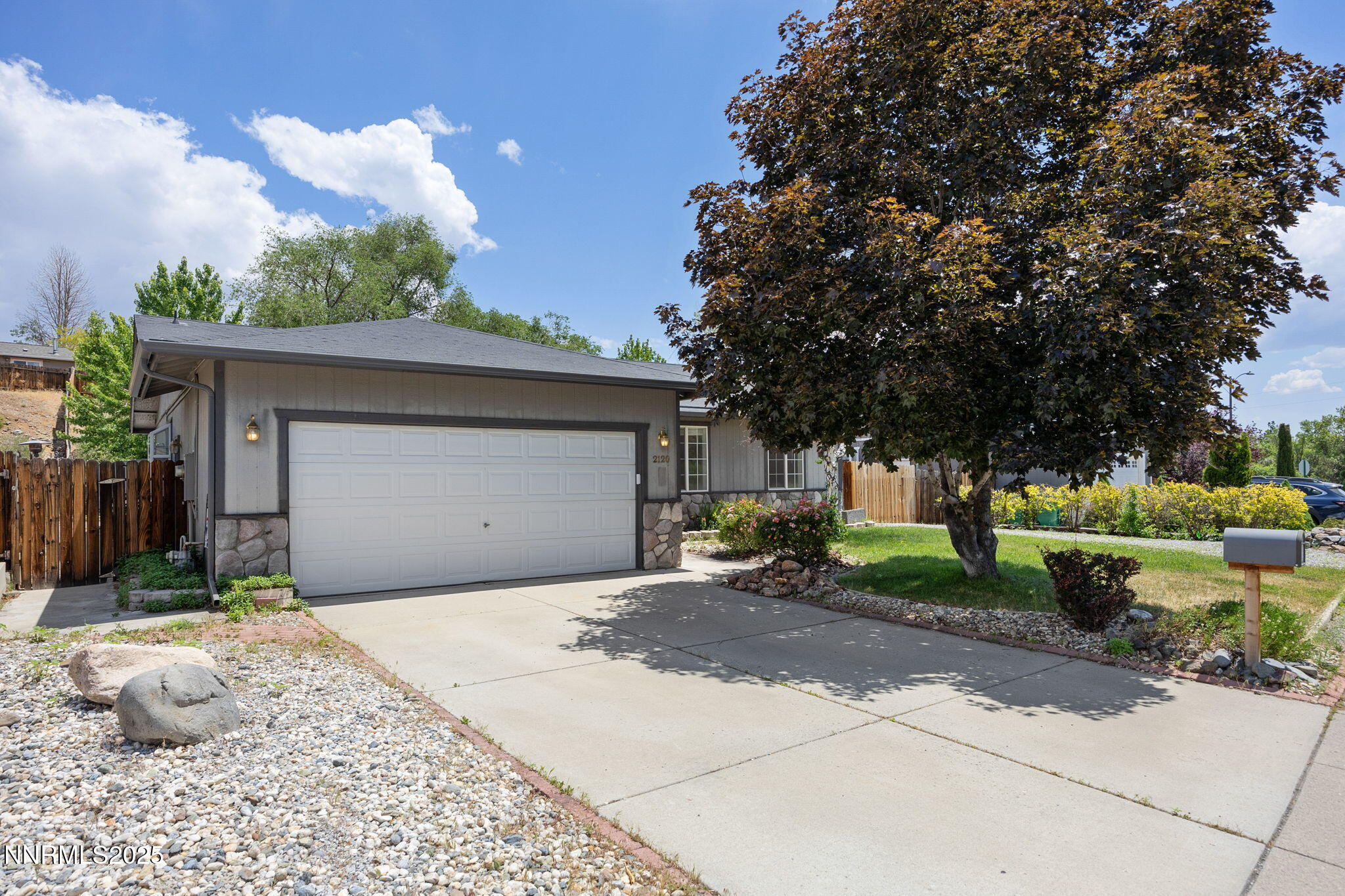 2120 Keystone Avenue Property Photo 1