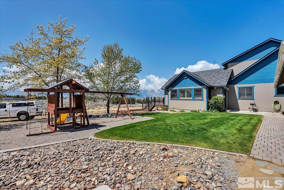 1805 Camas Ct Property Photo 6