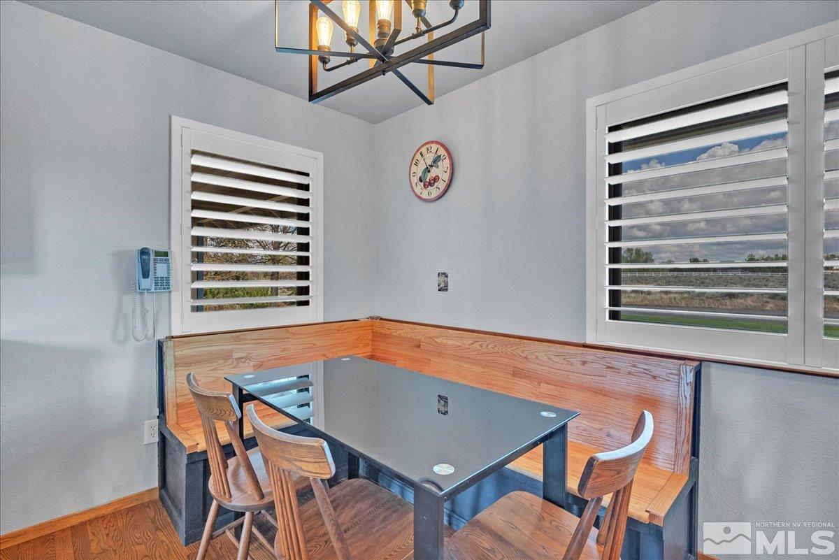 1805 Camas Ct Property Photo 18