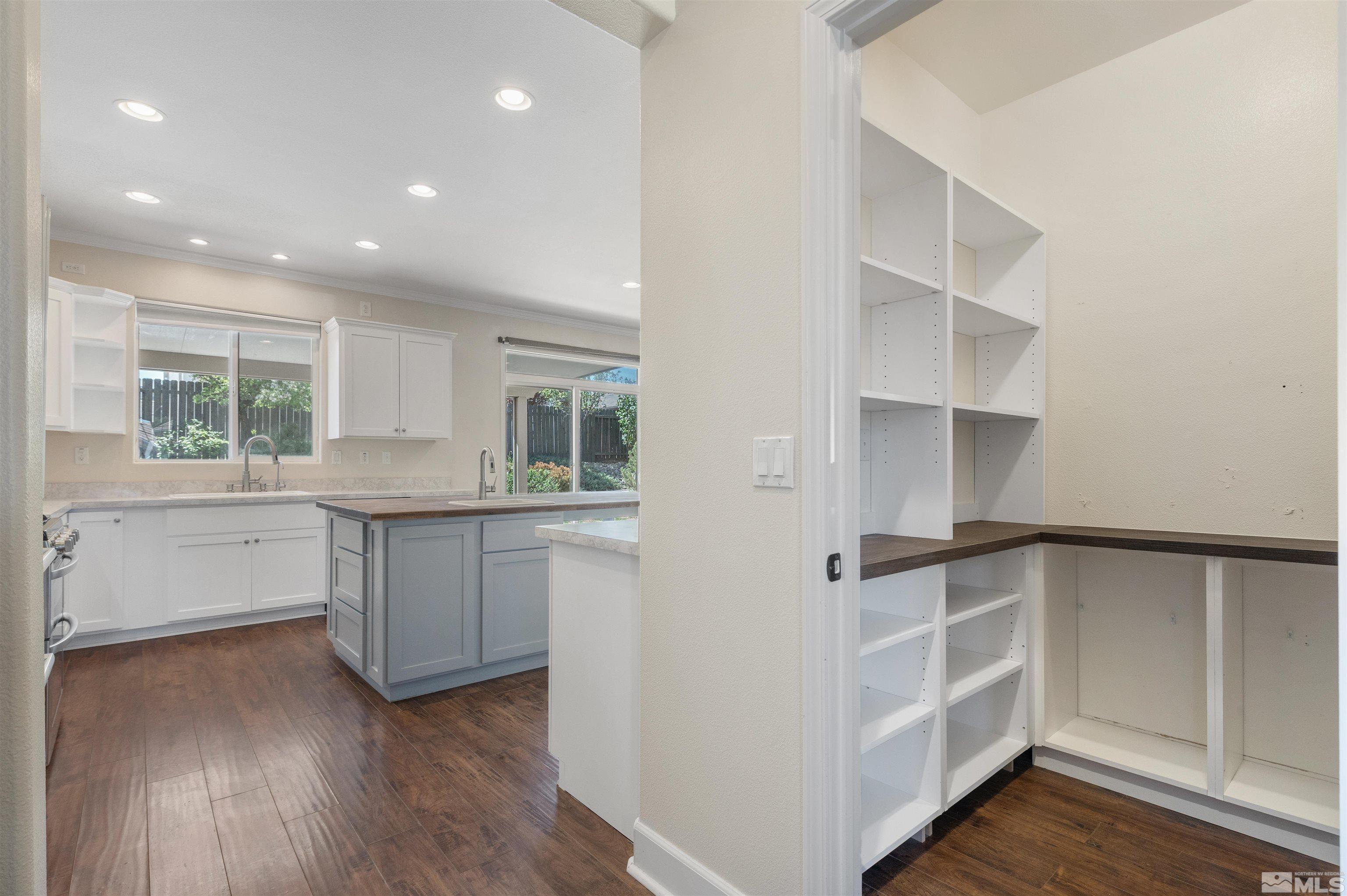 10810 Dancing Aspen Drive Property Photo 18