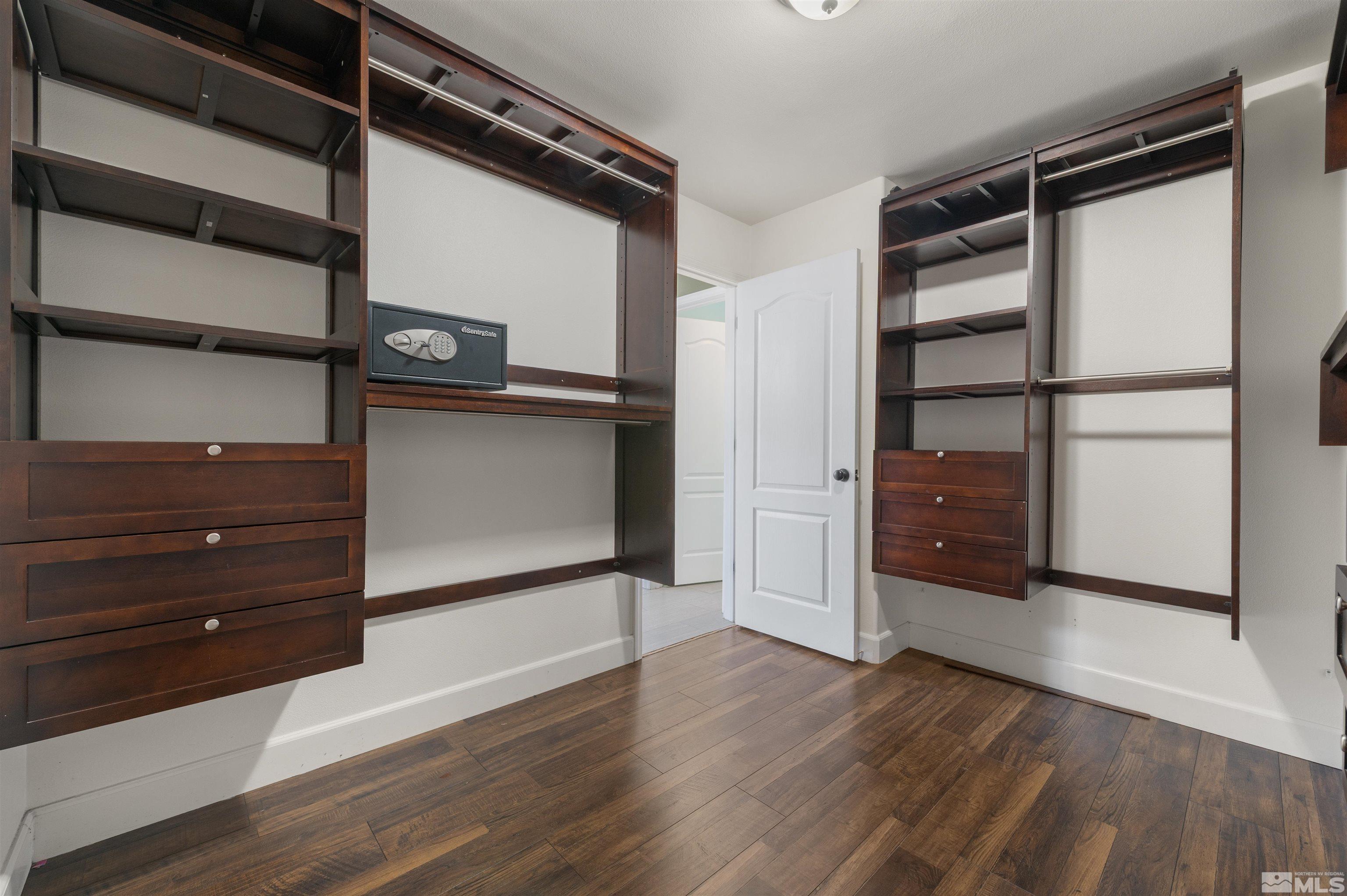 10810 Dancing Aspen Drive Property Photo 27
