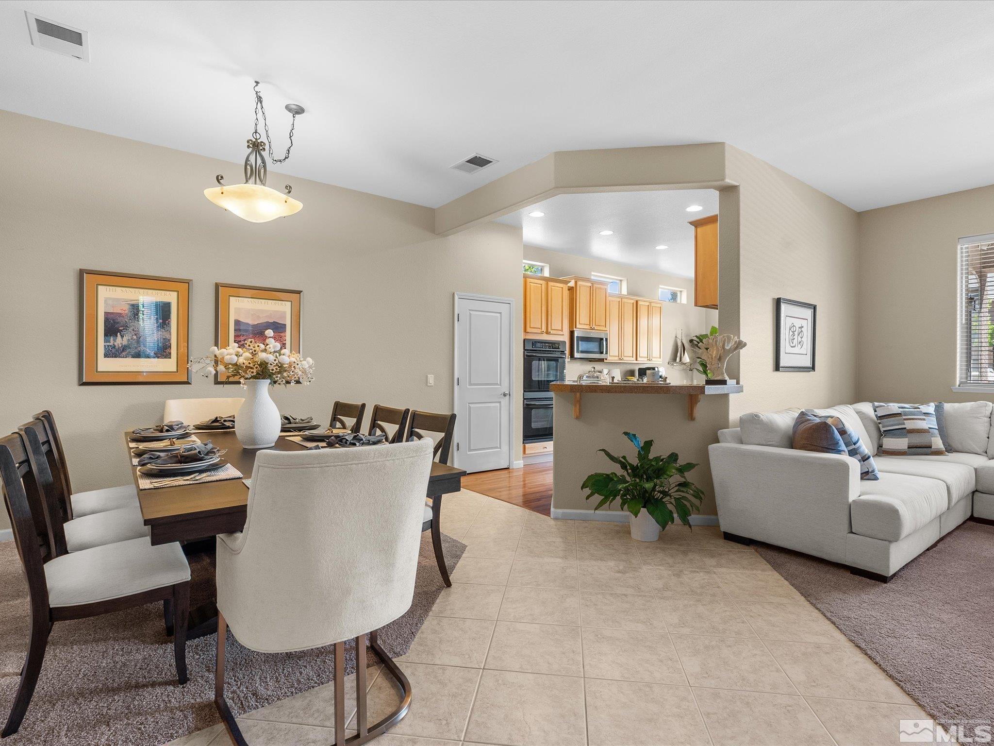 9900 Wilbur May Parkway Property Photo 6