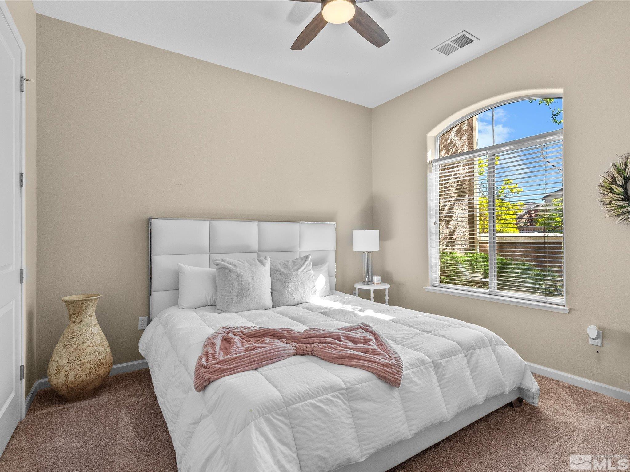 9900 Wilbur May Parkway Property Photo 20