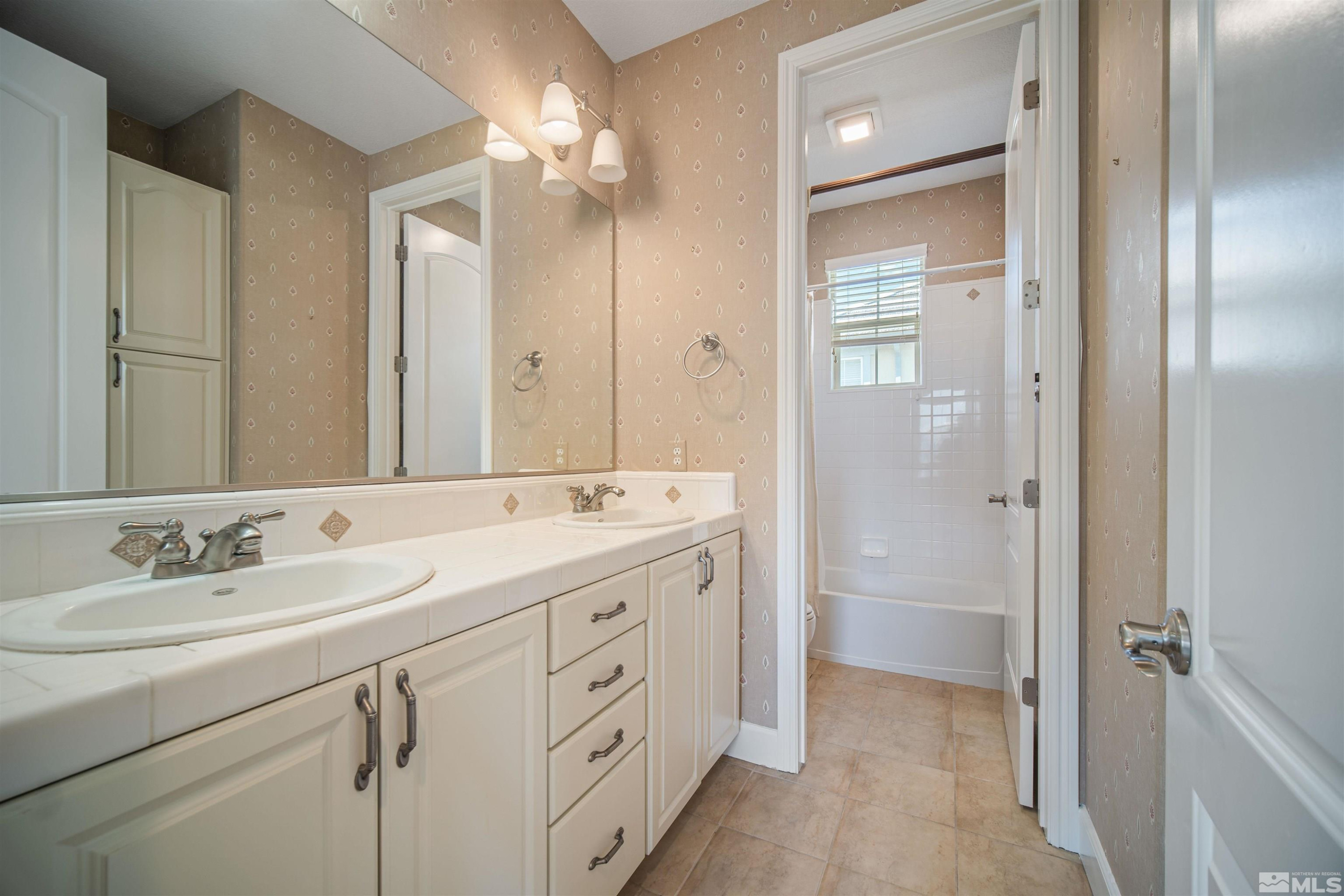 7609 Stone Bluff Way Property Photo 17
