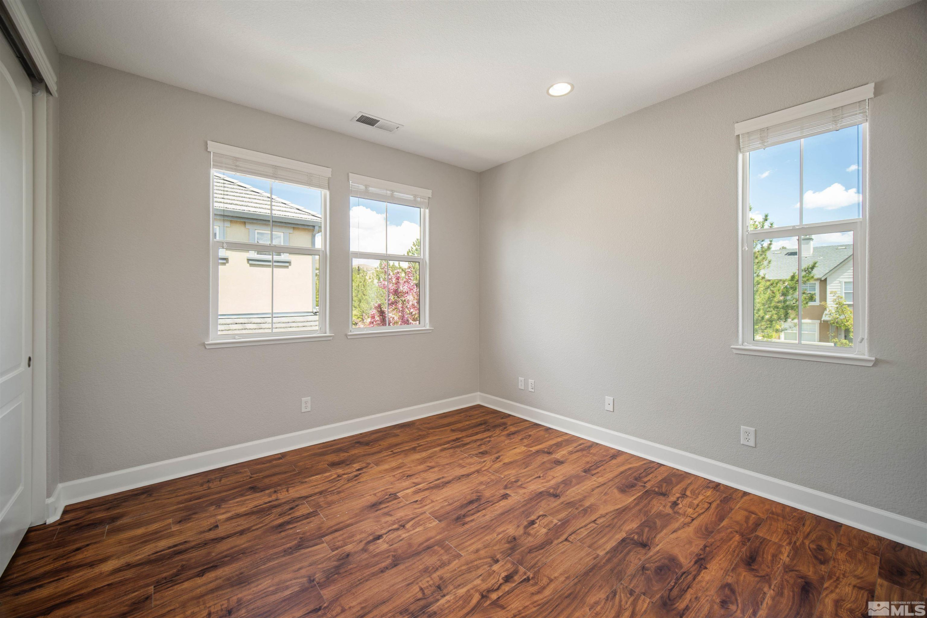 7609 Stone Bluff Way Property Photo 33