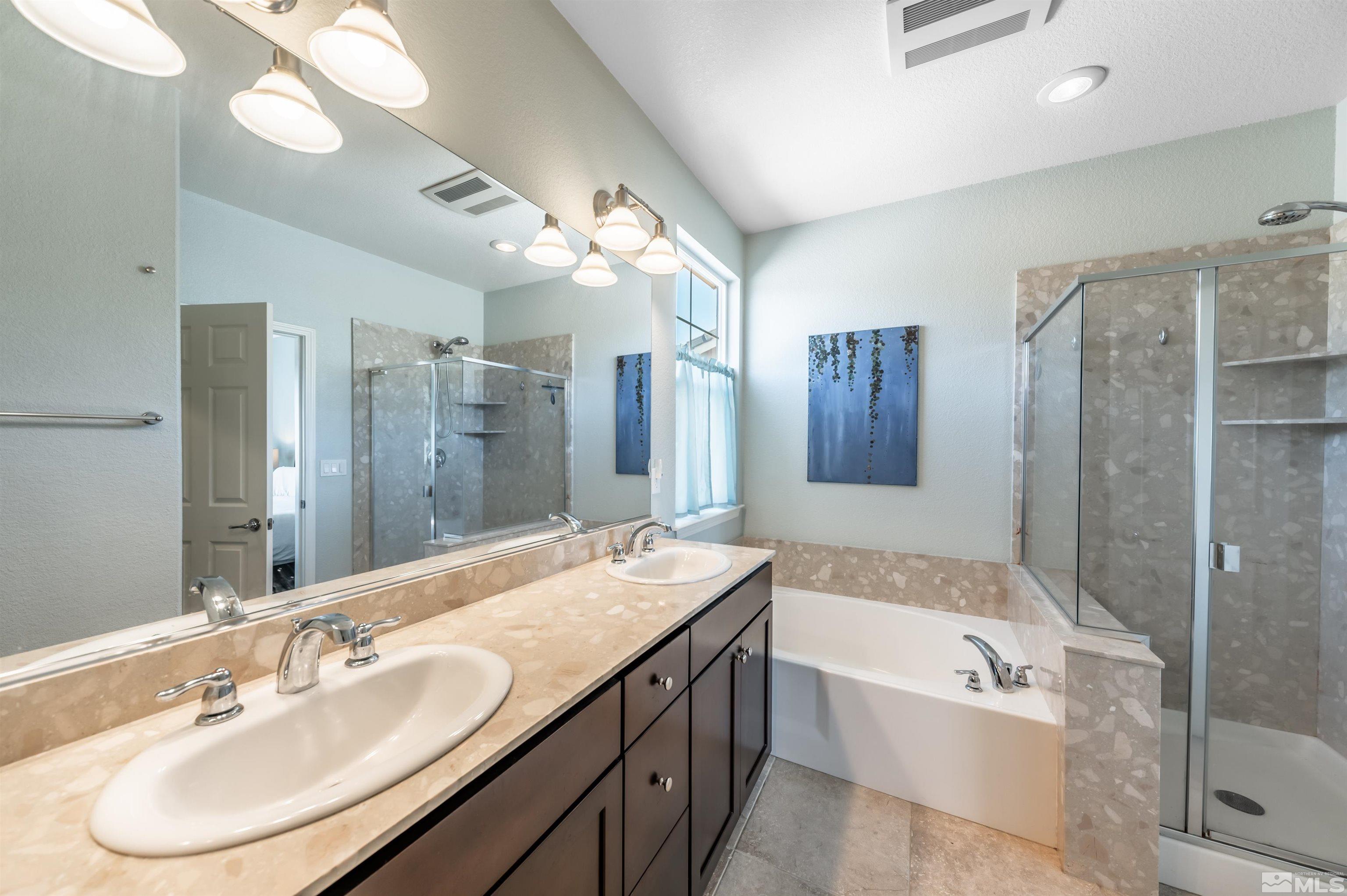 2720 Peavine Pines Court Property Photo 23
